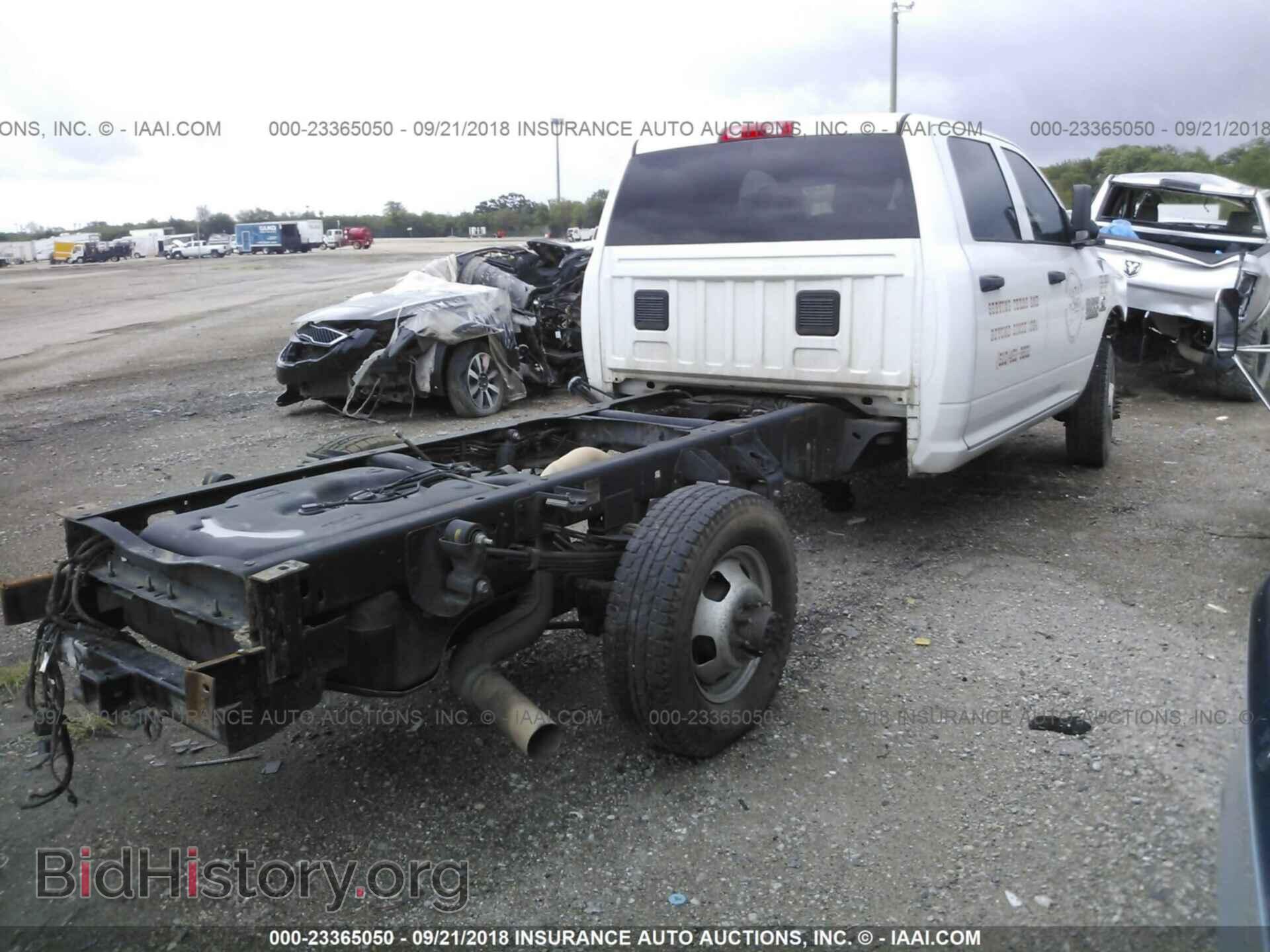 2013 Ram 3500 - VIN: 3C7WRTCL0DG575341 - Фото 4