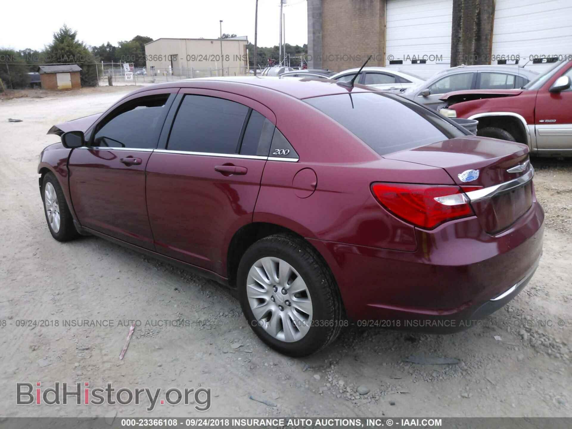 2013 Chrysler 200 - VIN: 1C3CCBAB5DN733674 - Photo 3