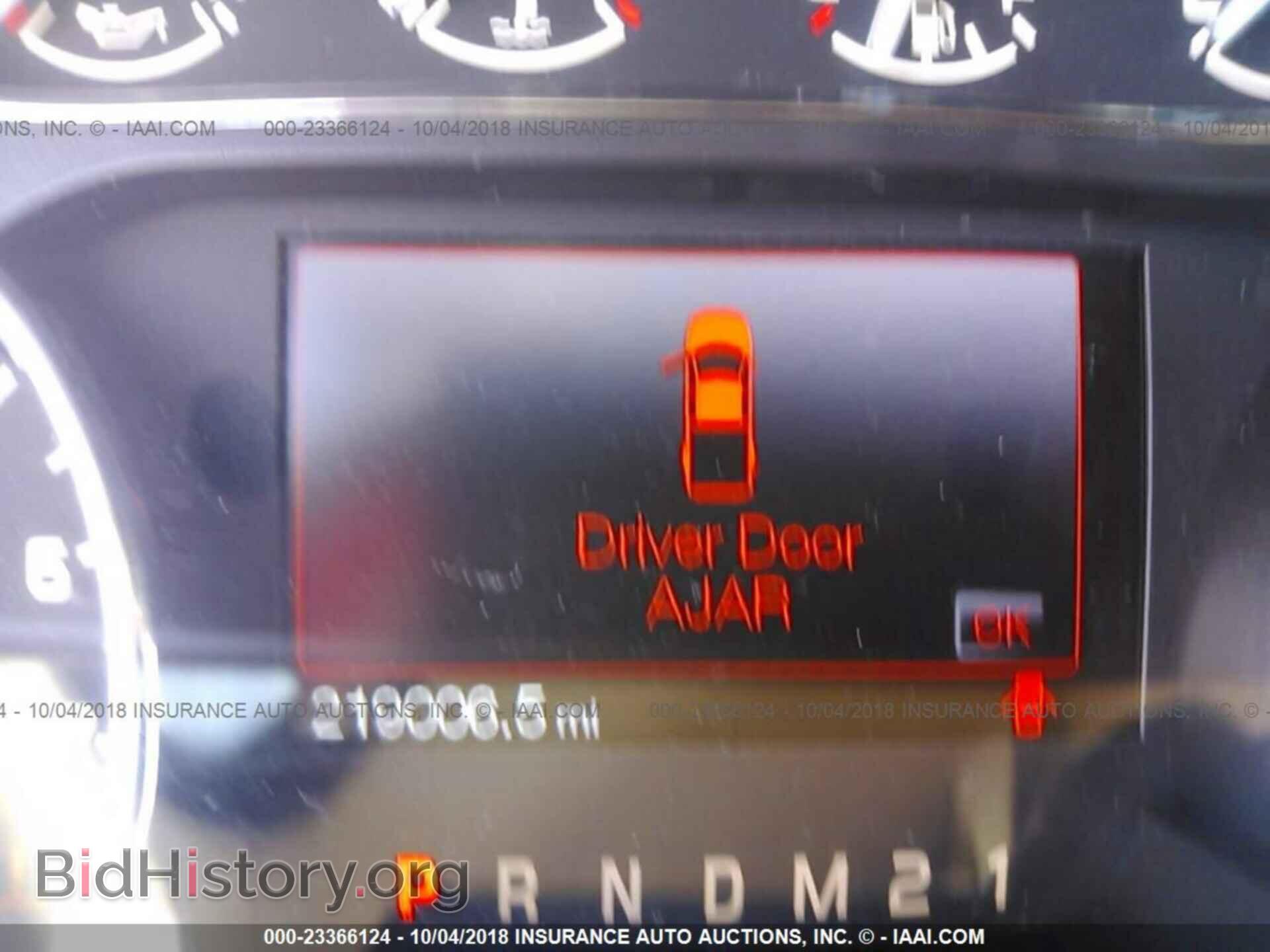 2011 Ford F150 - VIN: 1FTFW1CT0BFB68810 - Фото 7