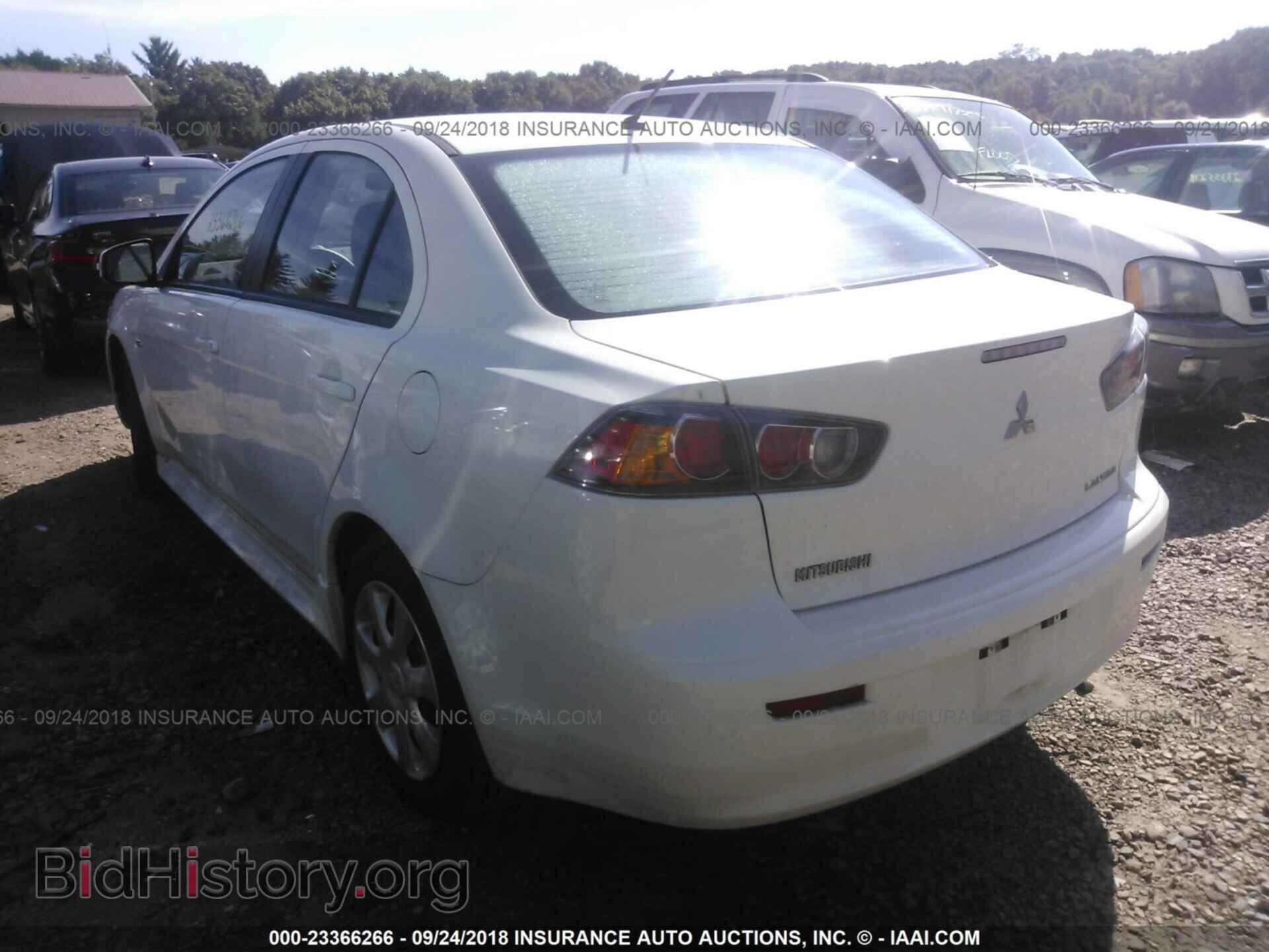 2015 Mitsubishi Lancer - VIN: JA32U2FU8FU000735 - Фото 3