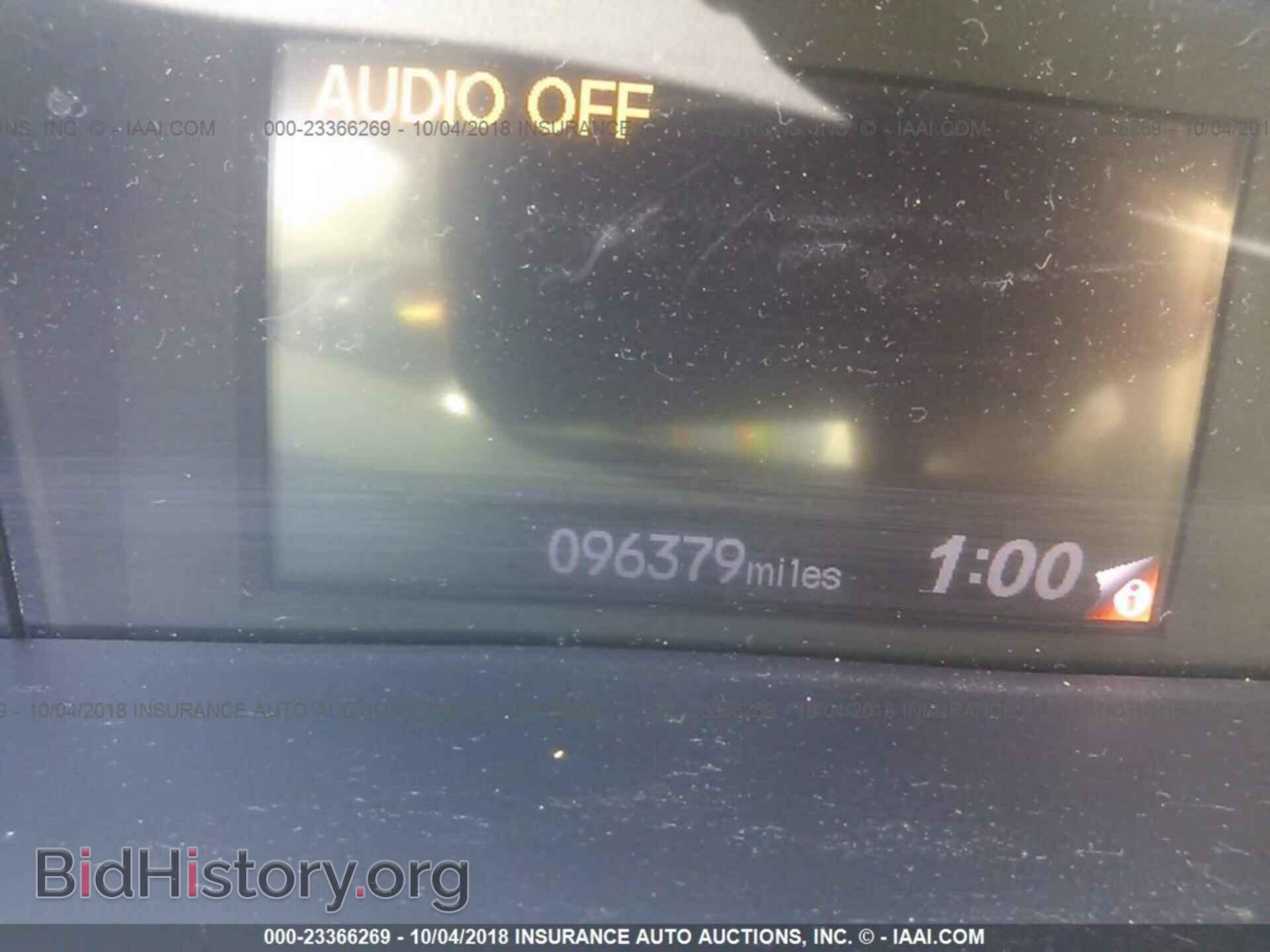 2012 Honda Civic - VIN: 2HGFB2F56CH585123 - Photo 7