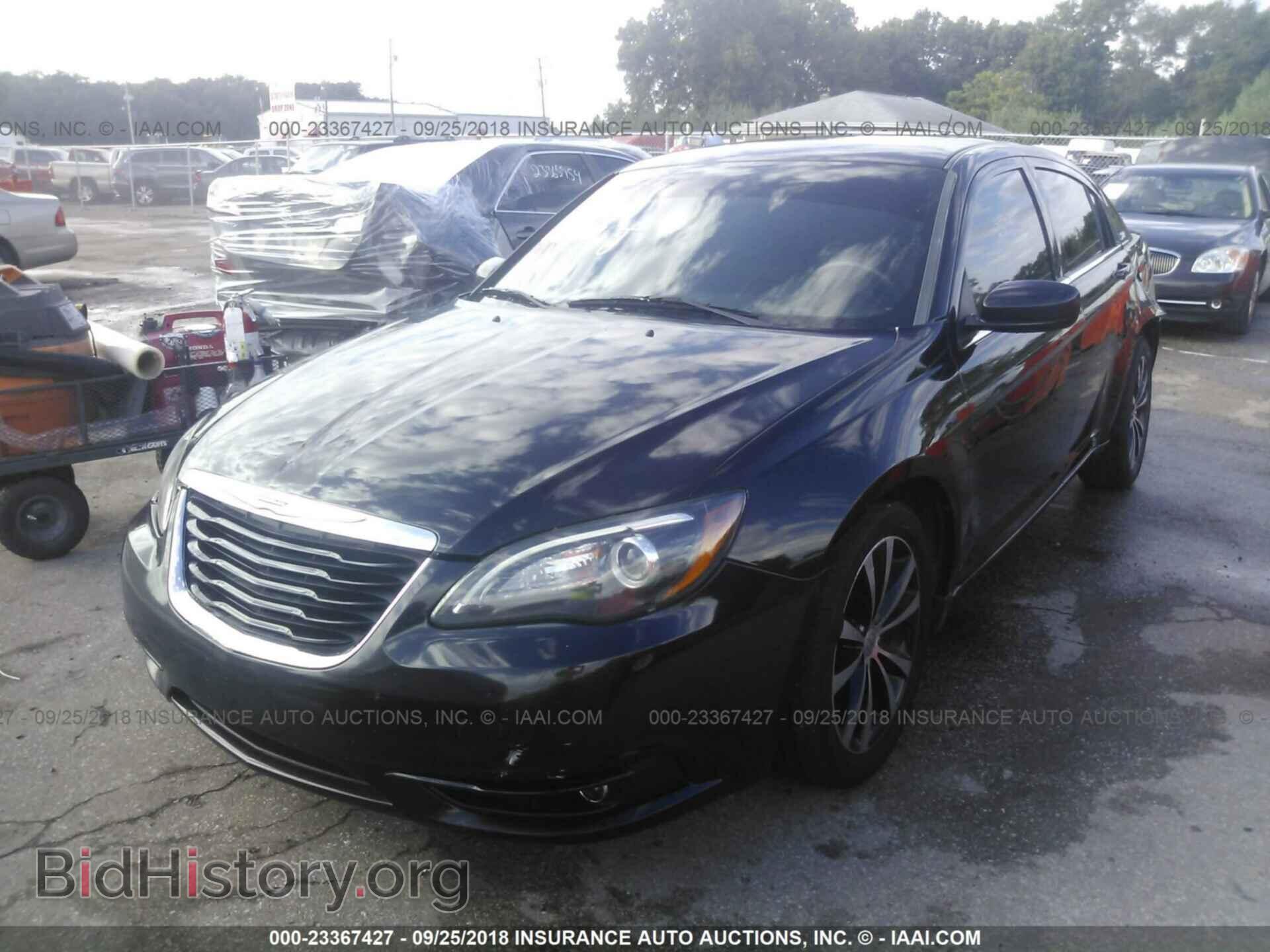 2012 Chrysler 200 - VIN: 1C3CCBHG2CN289444 - Фото 2
