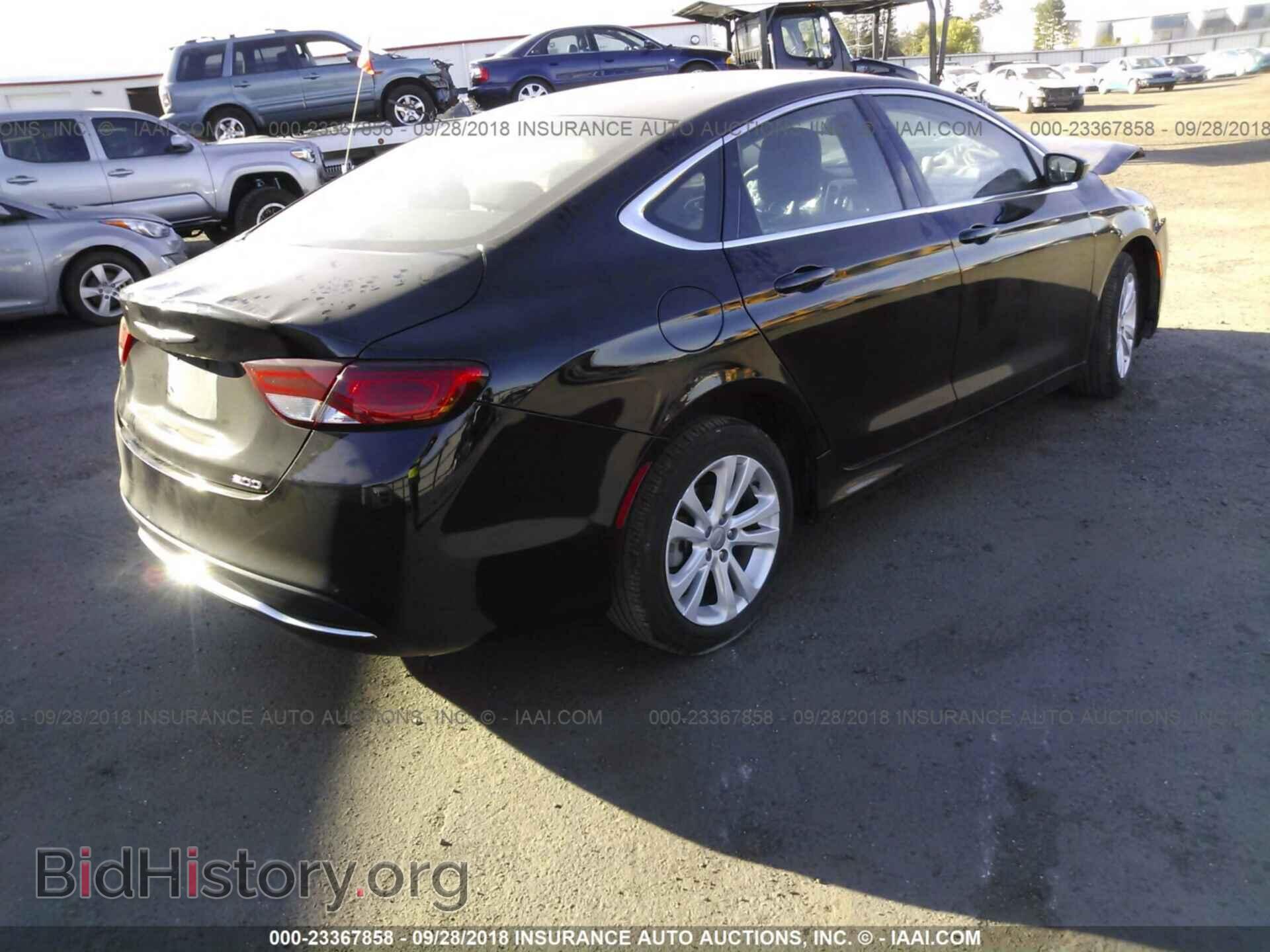 2015 Chrysler 200 - VIN: 1C3CCCAB5FN577953 - Photo 4