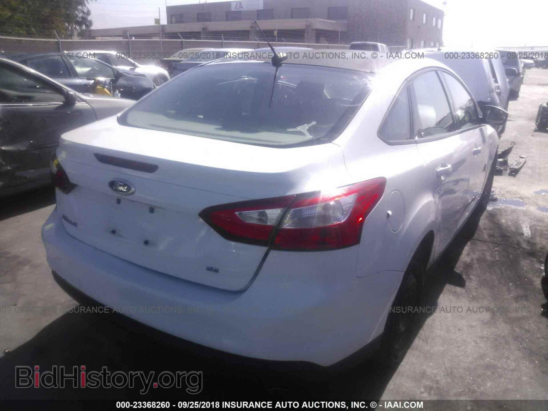 2012 Ford Focus - VIN: 1FAHP3F29CL274055 - Photo 4