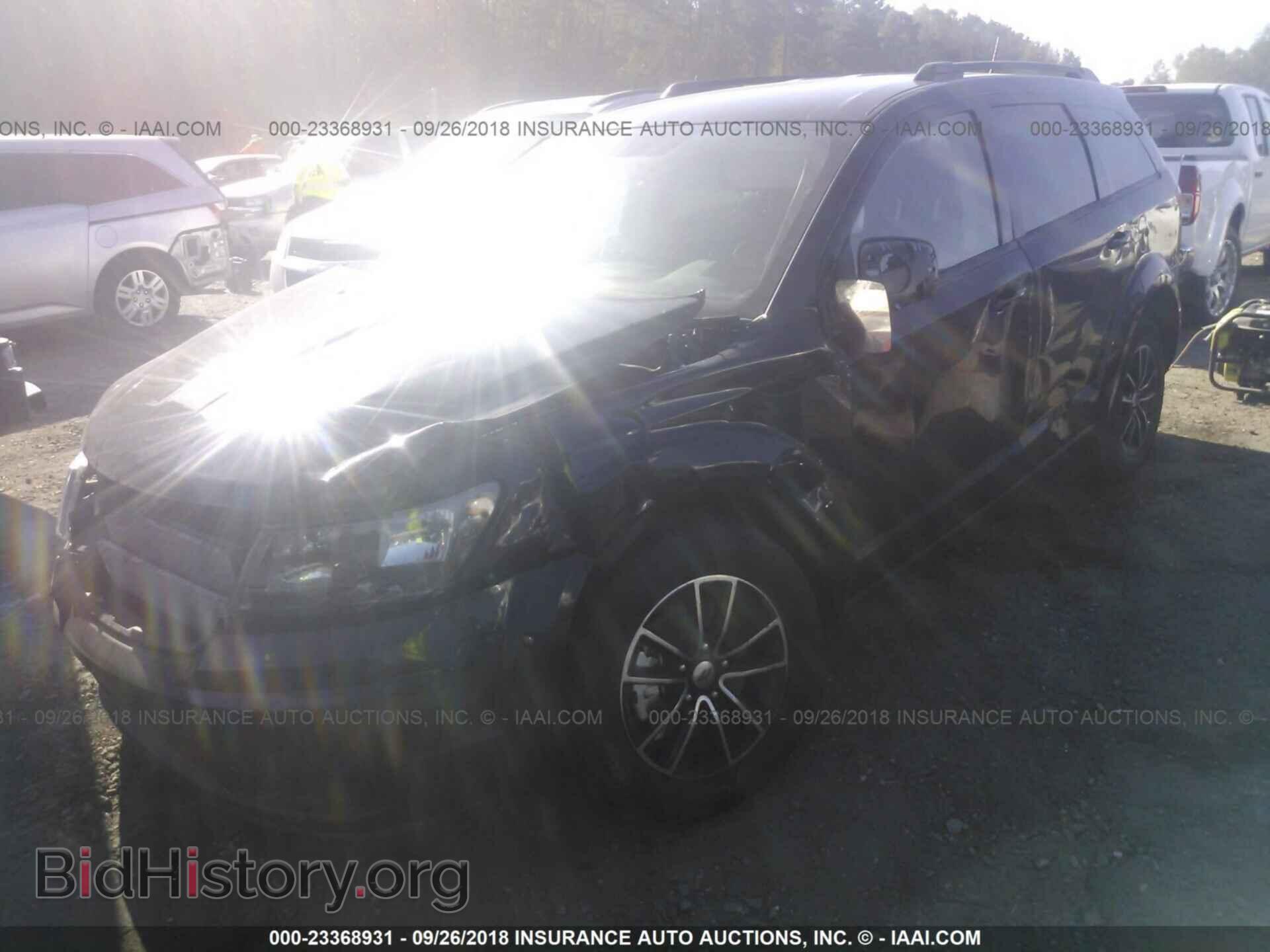 2018 Dodge Journey - VIN: 3C4PDCAB0JT309718 - Photo 2