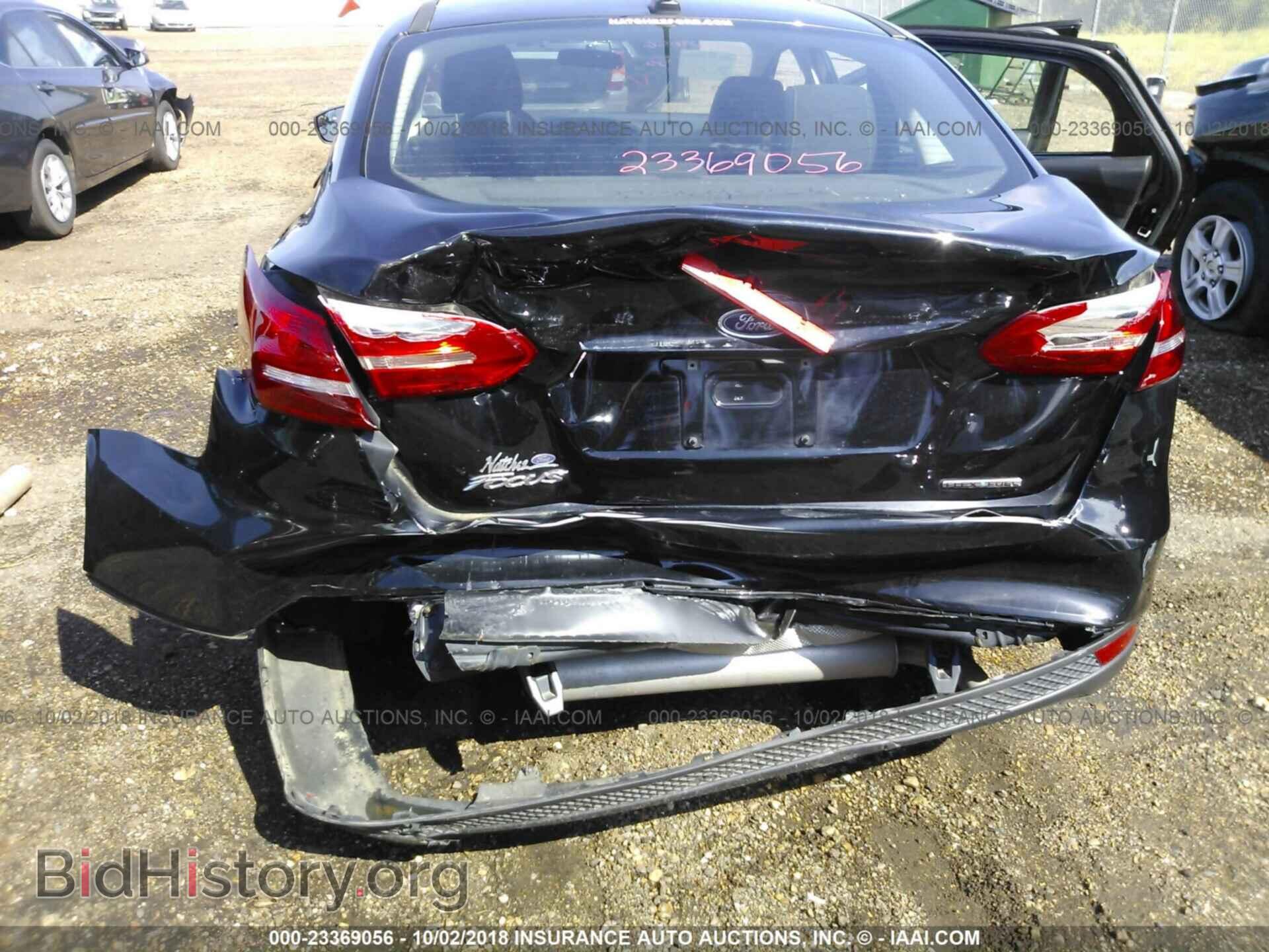 2016 Ford Focus - VIN: 1FADP3E25GL313696 - Photo 6