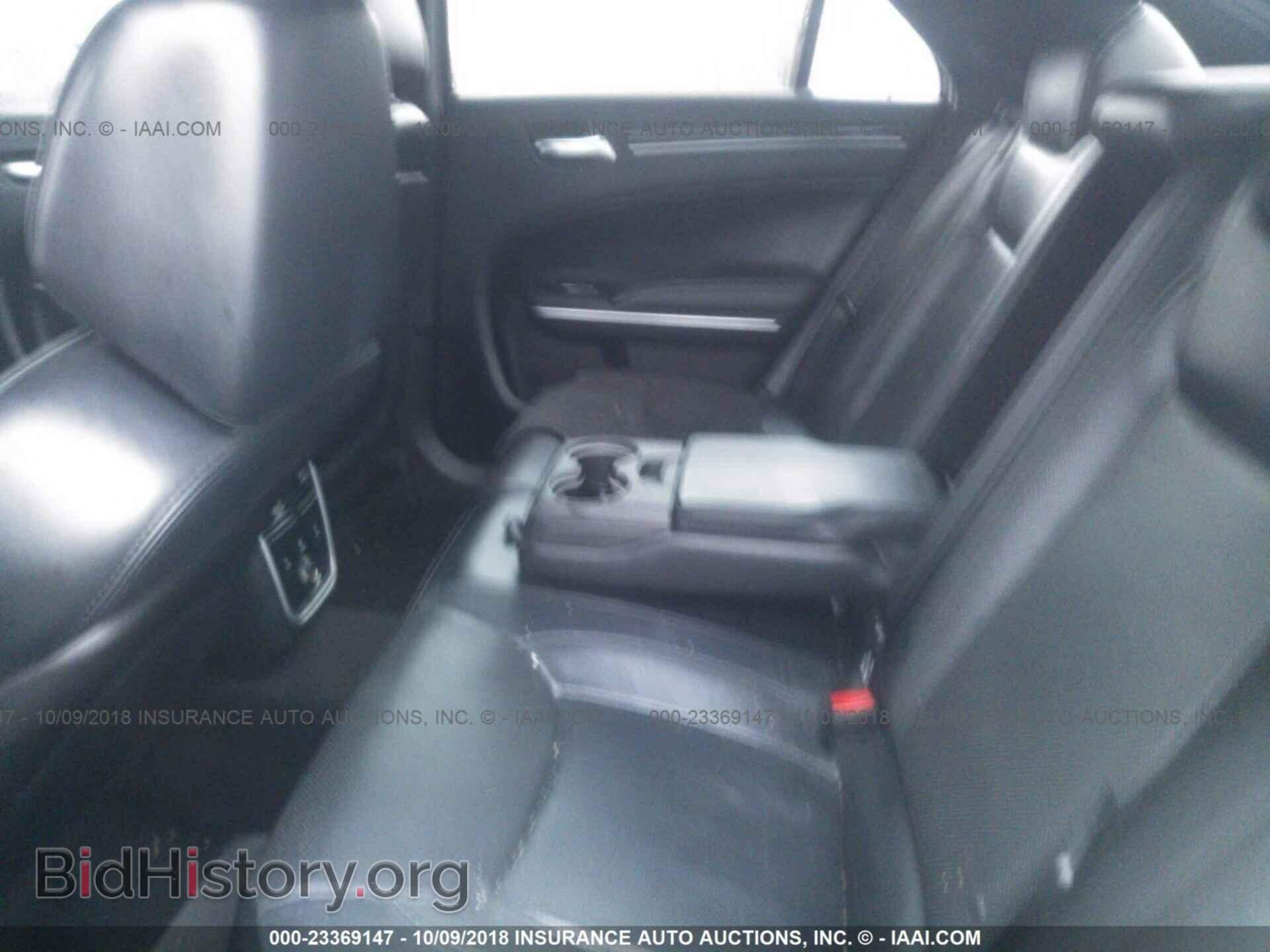 2014 Chrysler 300c - VIN: 2C3CCAKG7EH179715 - Фото 8