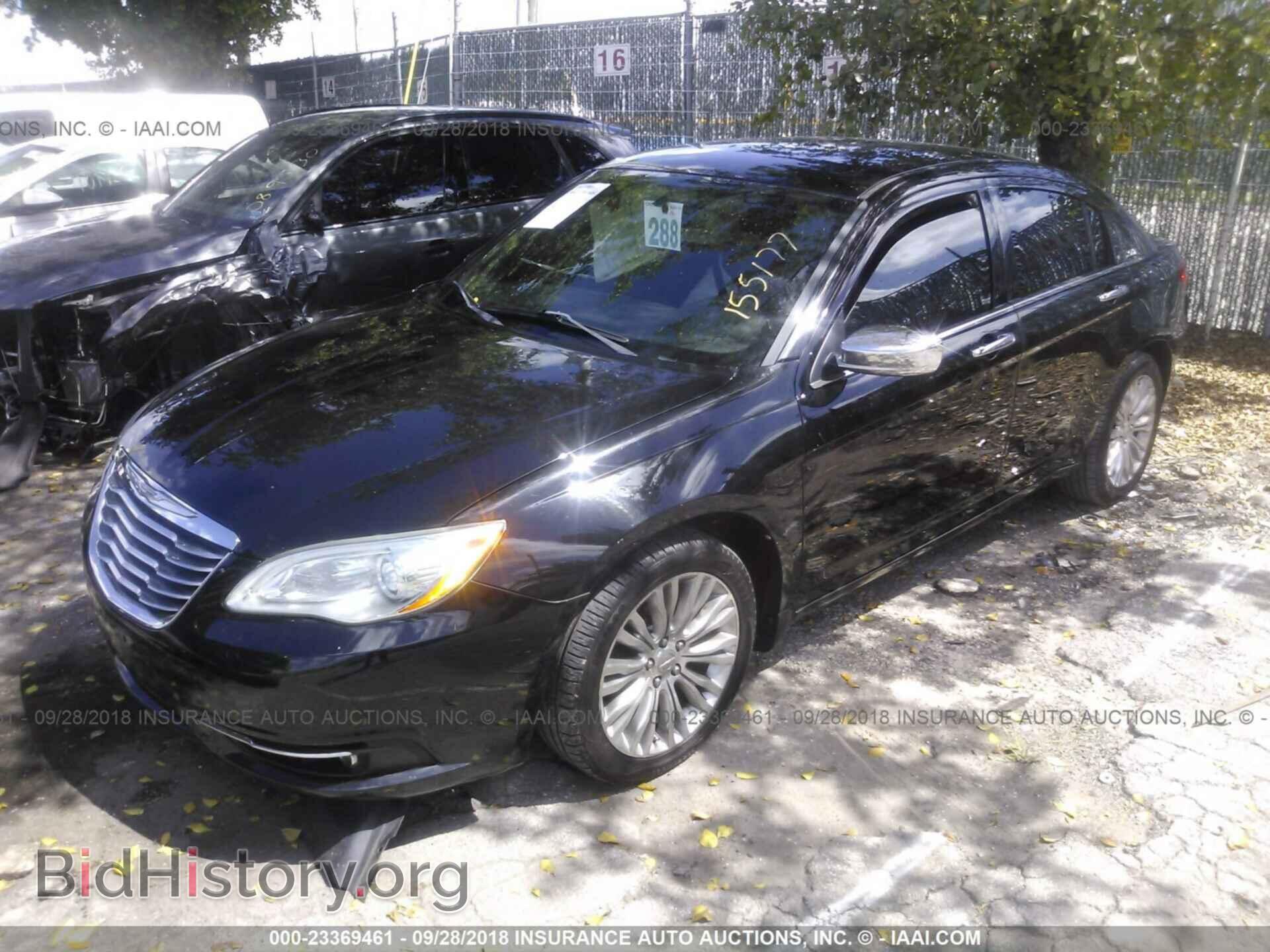 2012 Chrysler 200 - VIN: 1C3CCBCBXCN155177 - Photo 2