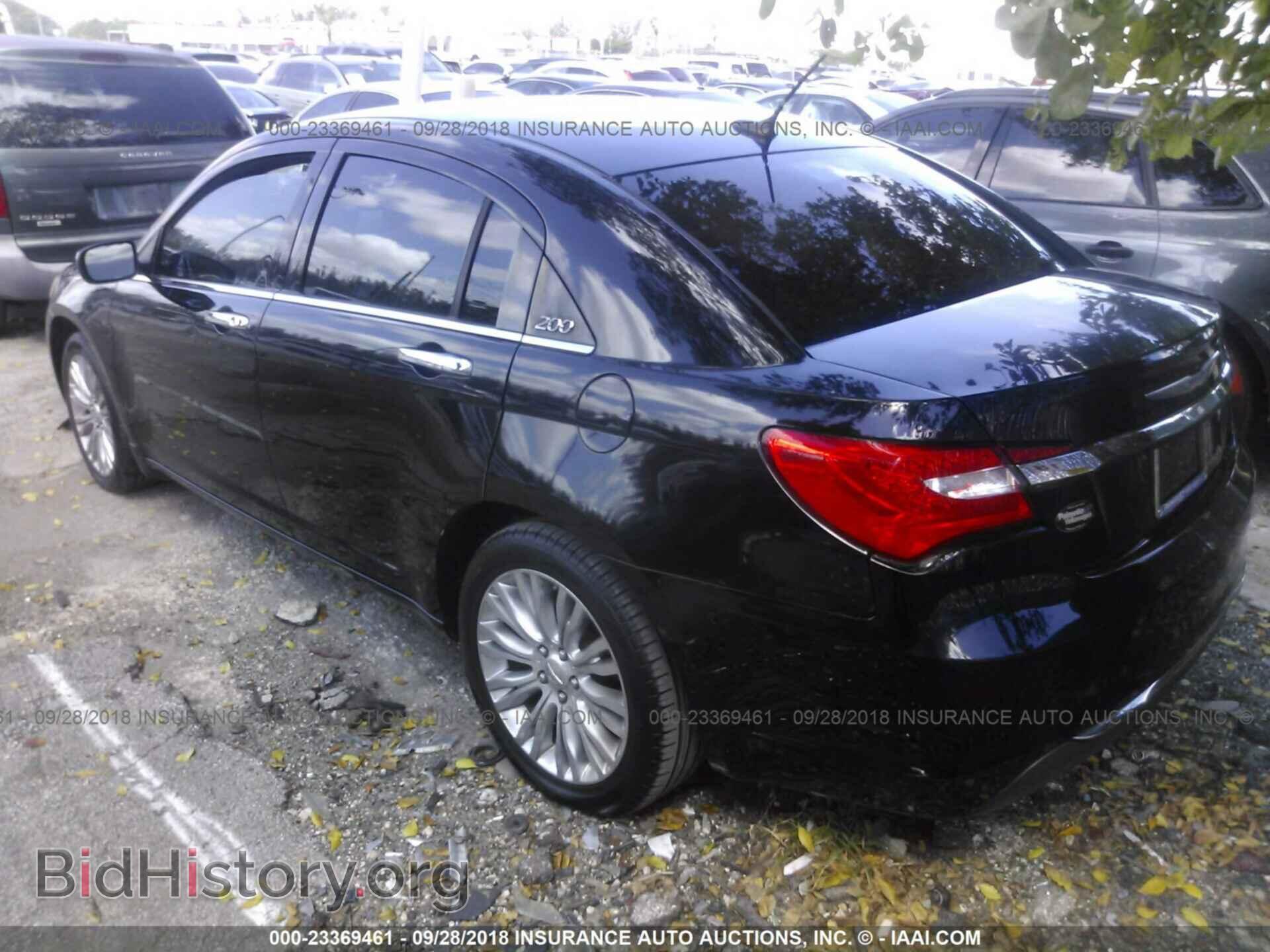 2012 Chrysler 200 - VIN: 1C3CCBCBXCN155177 - Photo 3