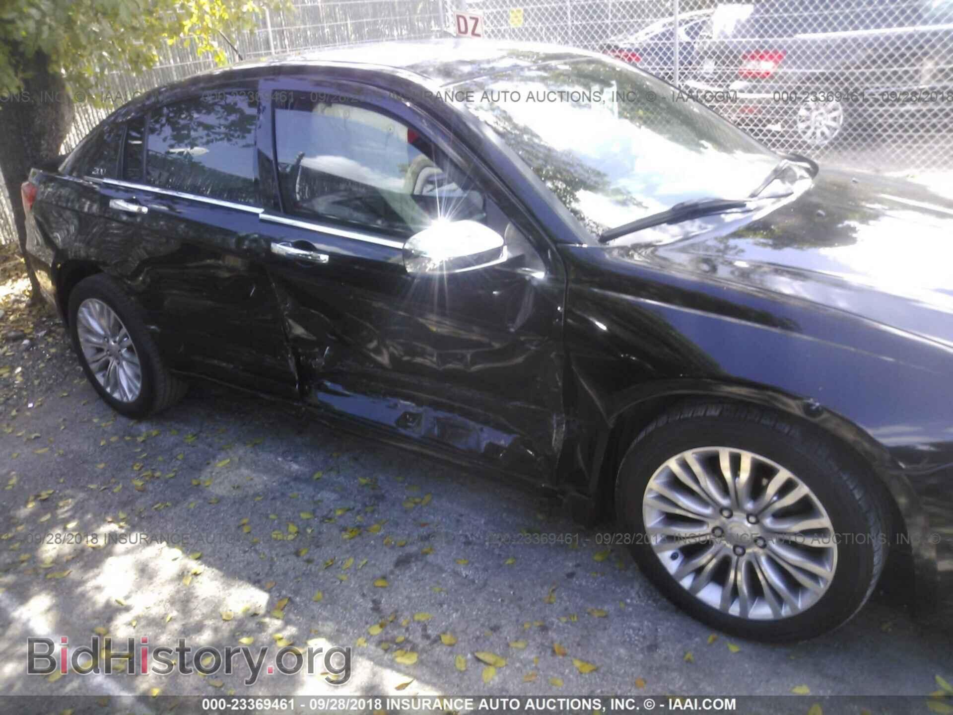 2012 Chrysler 200 - VIN: 1C3CCBCBXCN155177 - Photo 6