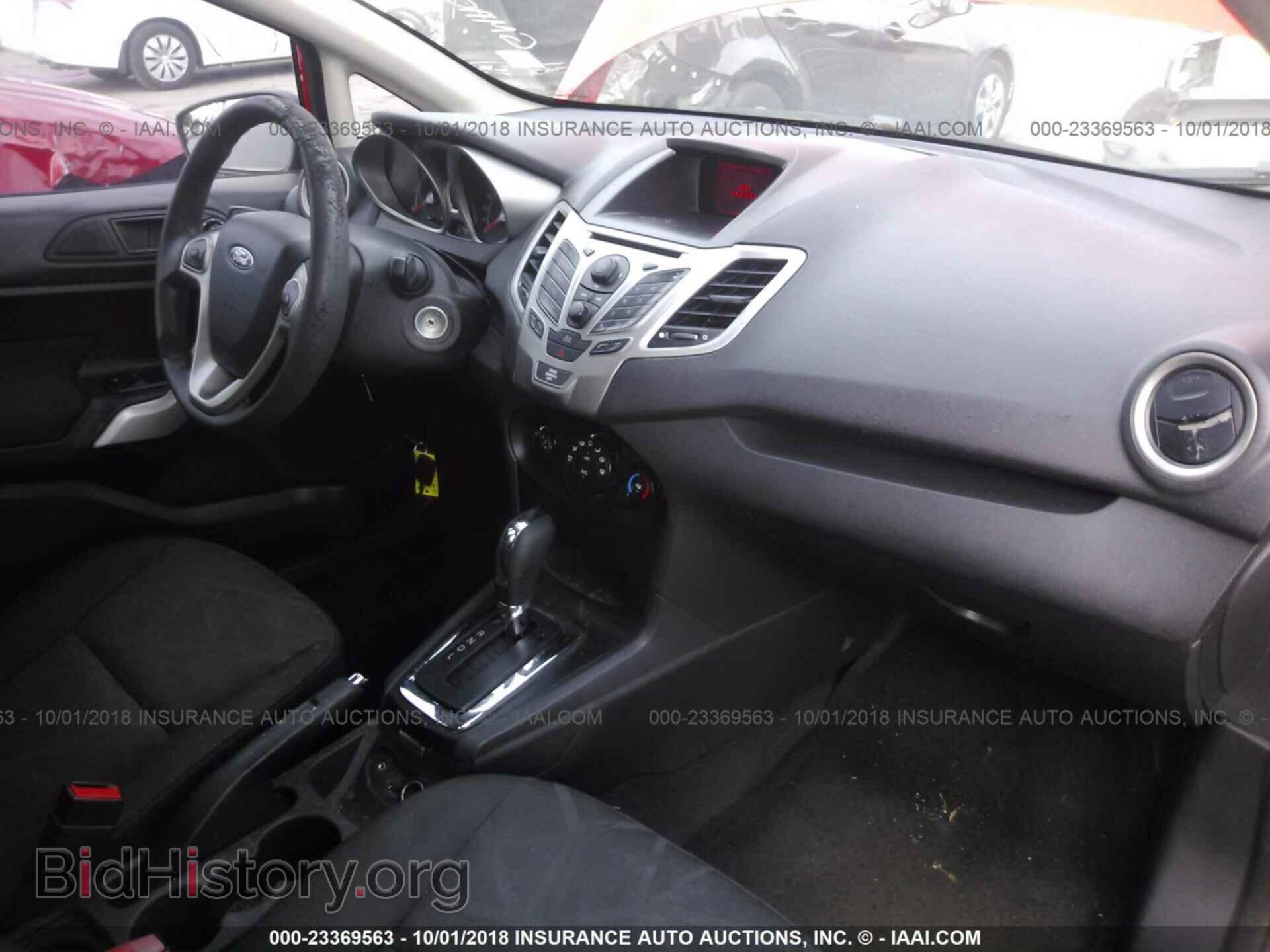 2013 Ford Fiesta - VIN: 3FADP4EJ8DM218640 - Фото 5
