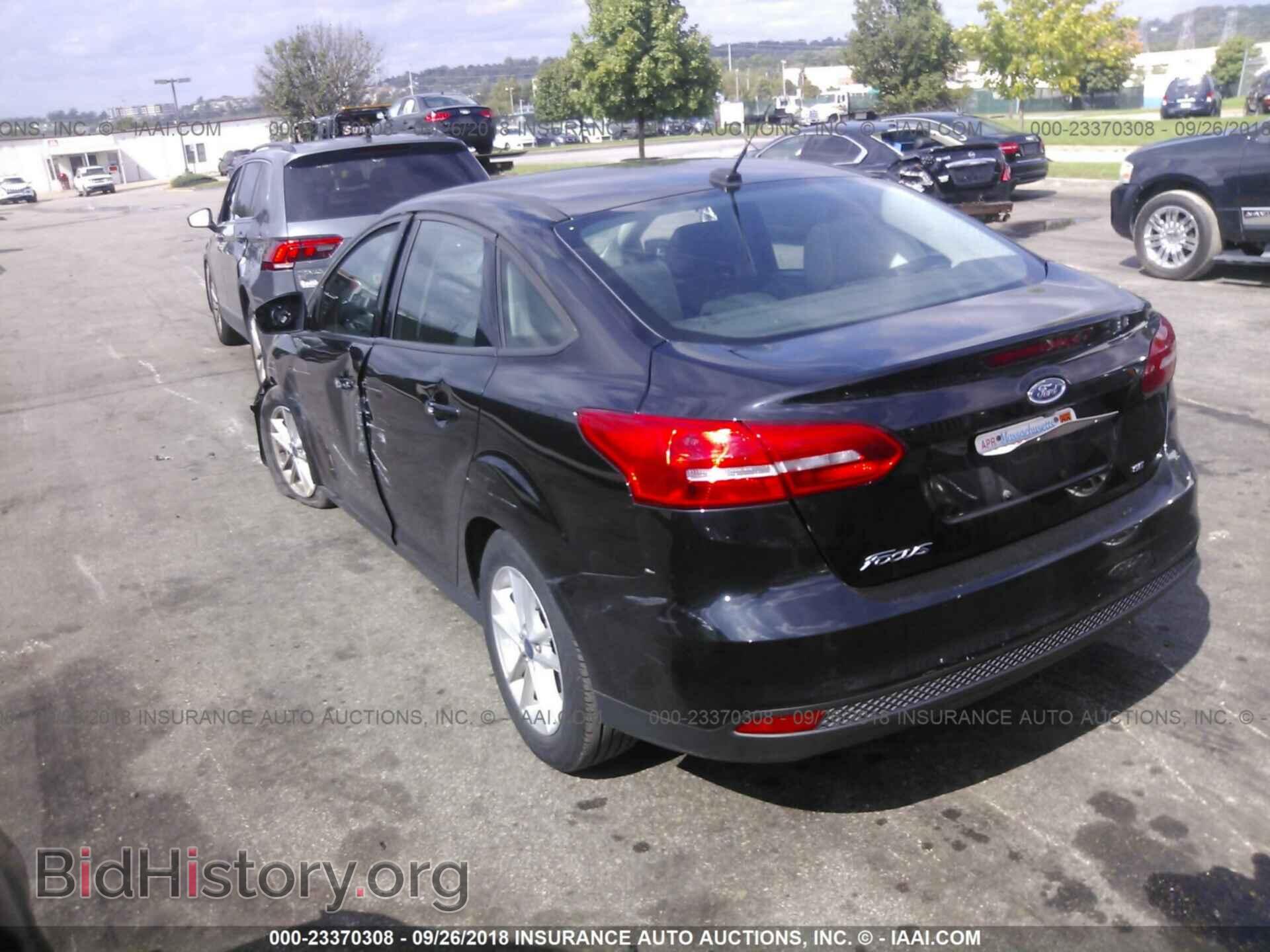 2016 Ford Focus - VIN: 1FADP3F2XGL297770 - Photo 3