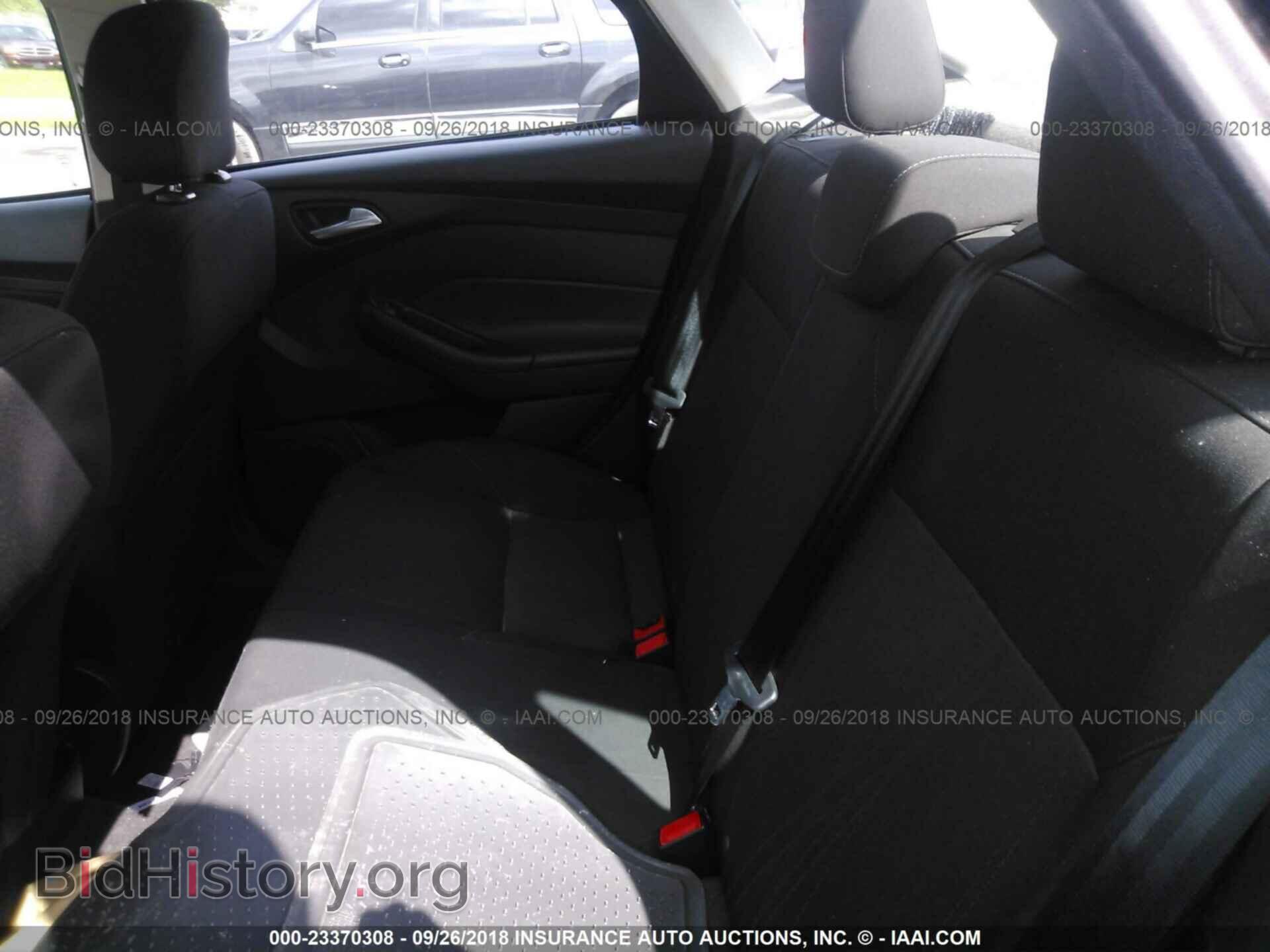 2016 Ford Focus - VIN: 1FADP3F2XGL297770 - Photo 8