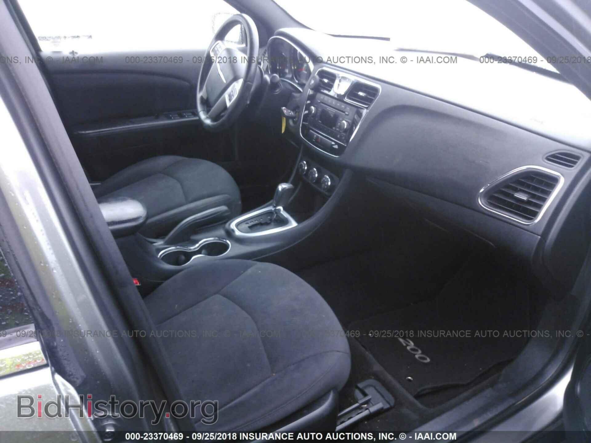 2013 Chrysler 200 - VIN: 1C3CCBBBXDN592776 - Фото 5