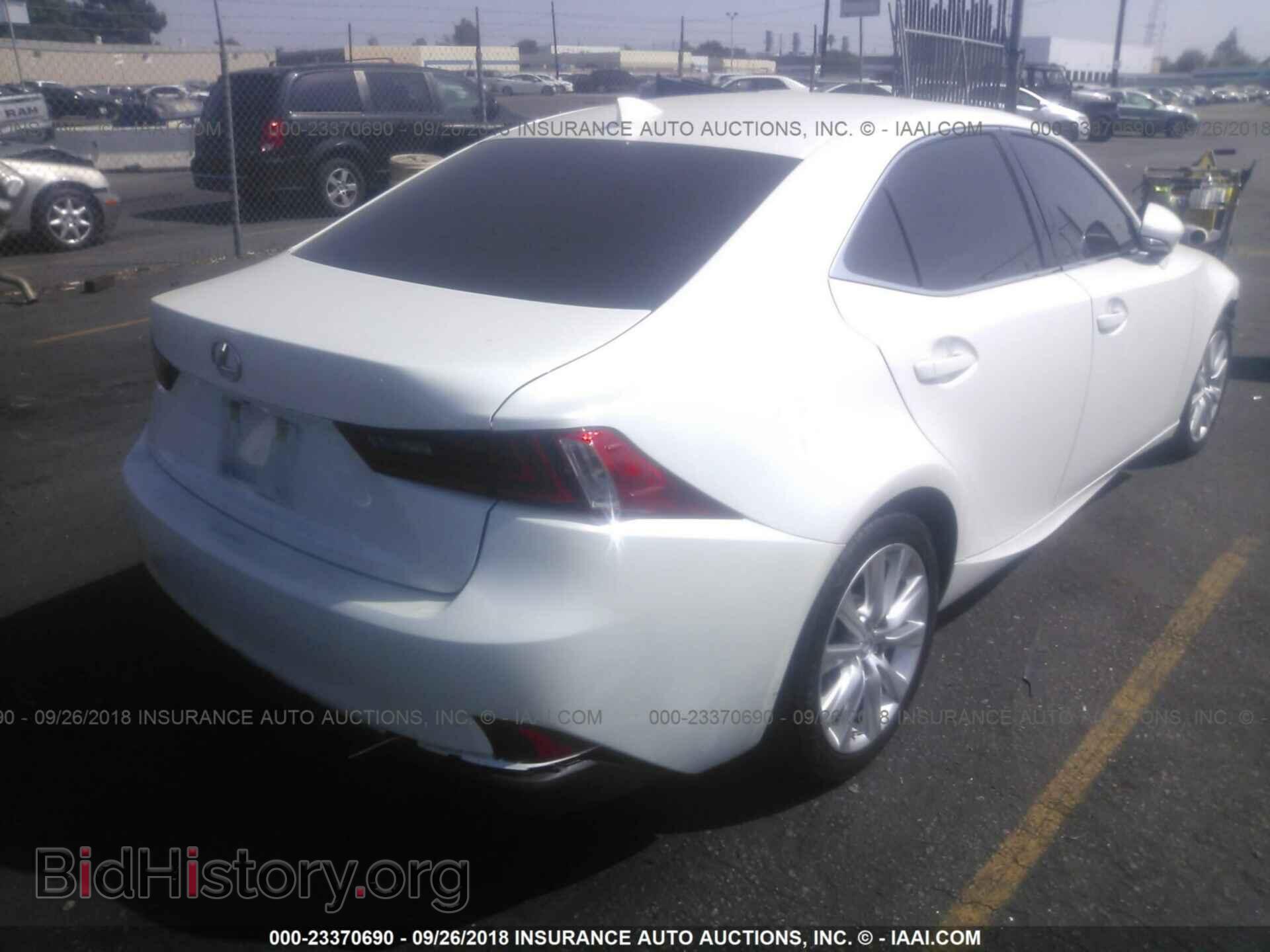2014 Lexus Is - VIN: JTHBF1D29E5022113 - Photo 4
