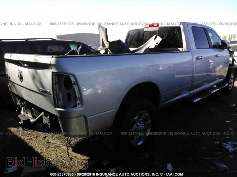 2016 RAM 3500 (VIN 3C63R3HL8GG241918) — фото 4 из 10