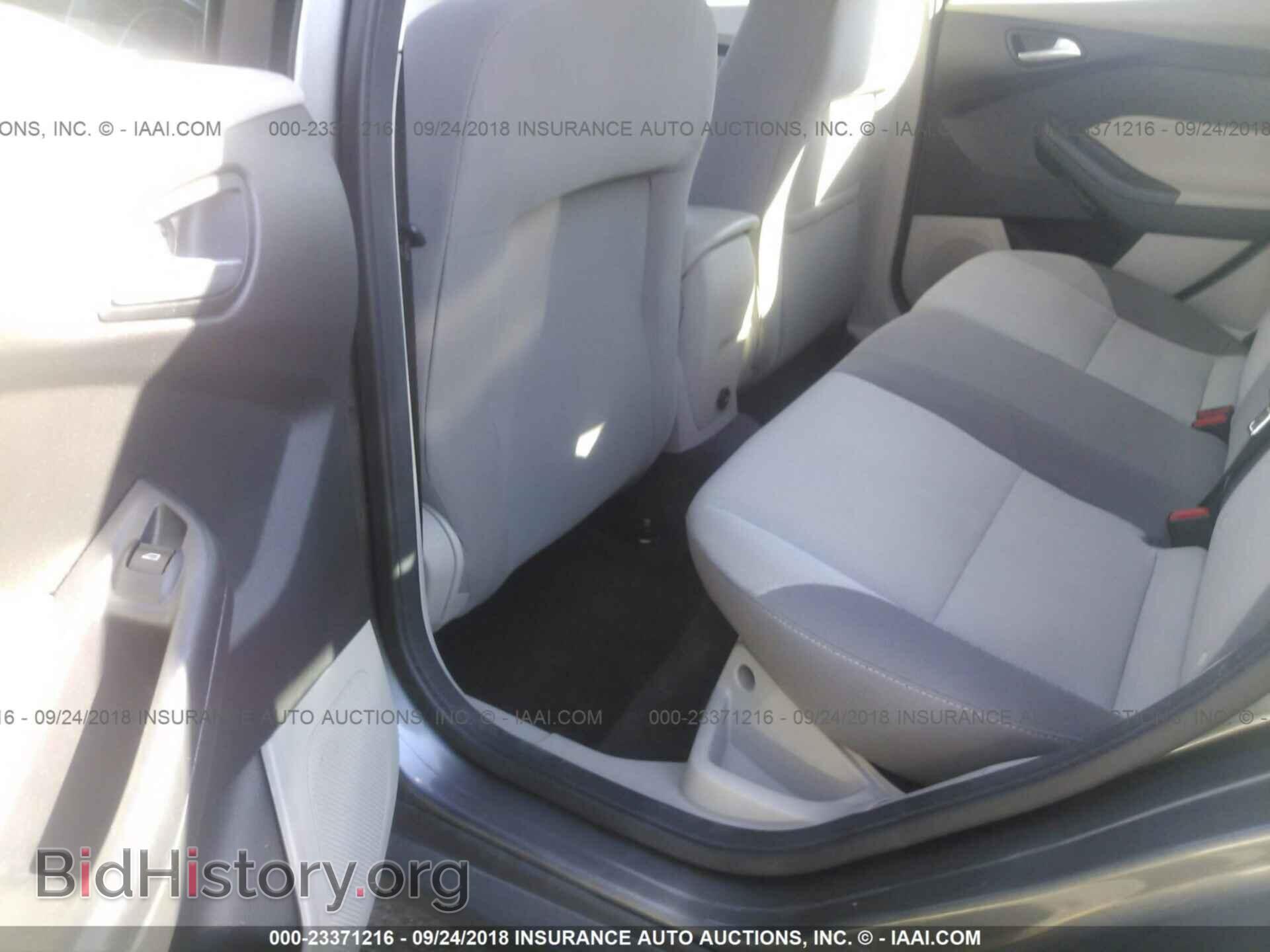2012 Ford Focus - VIN: 1FAHP3K27CL449859 - Photo 8