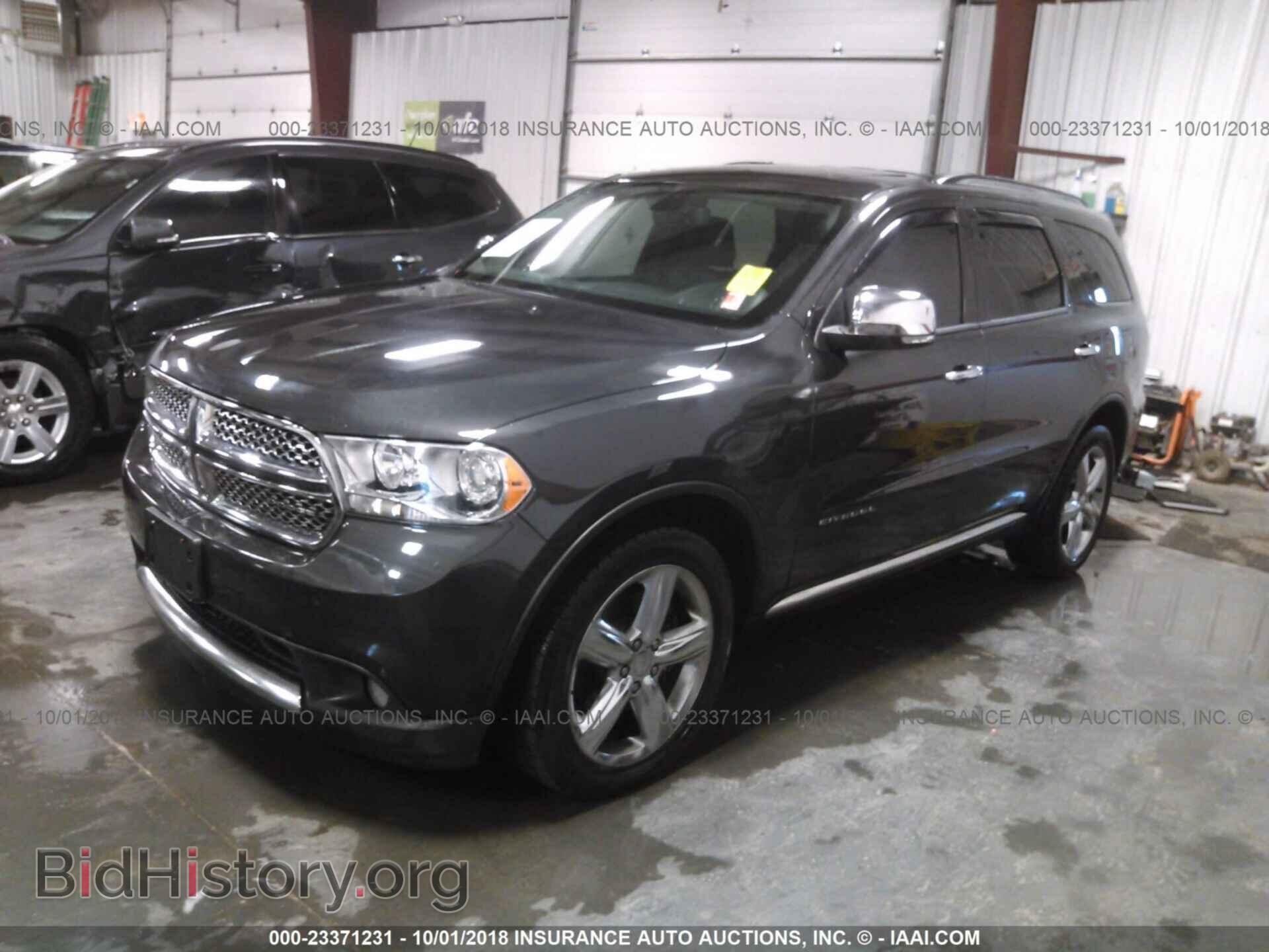 2011 Dodge Durango - VIN: 1D4SE5GT1BC594125 - Photo 2
