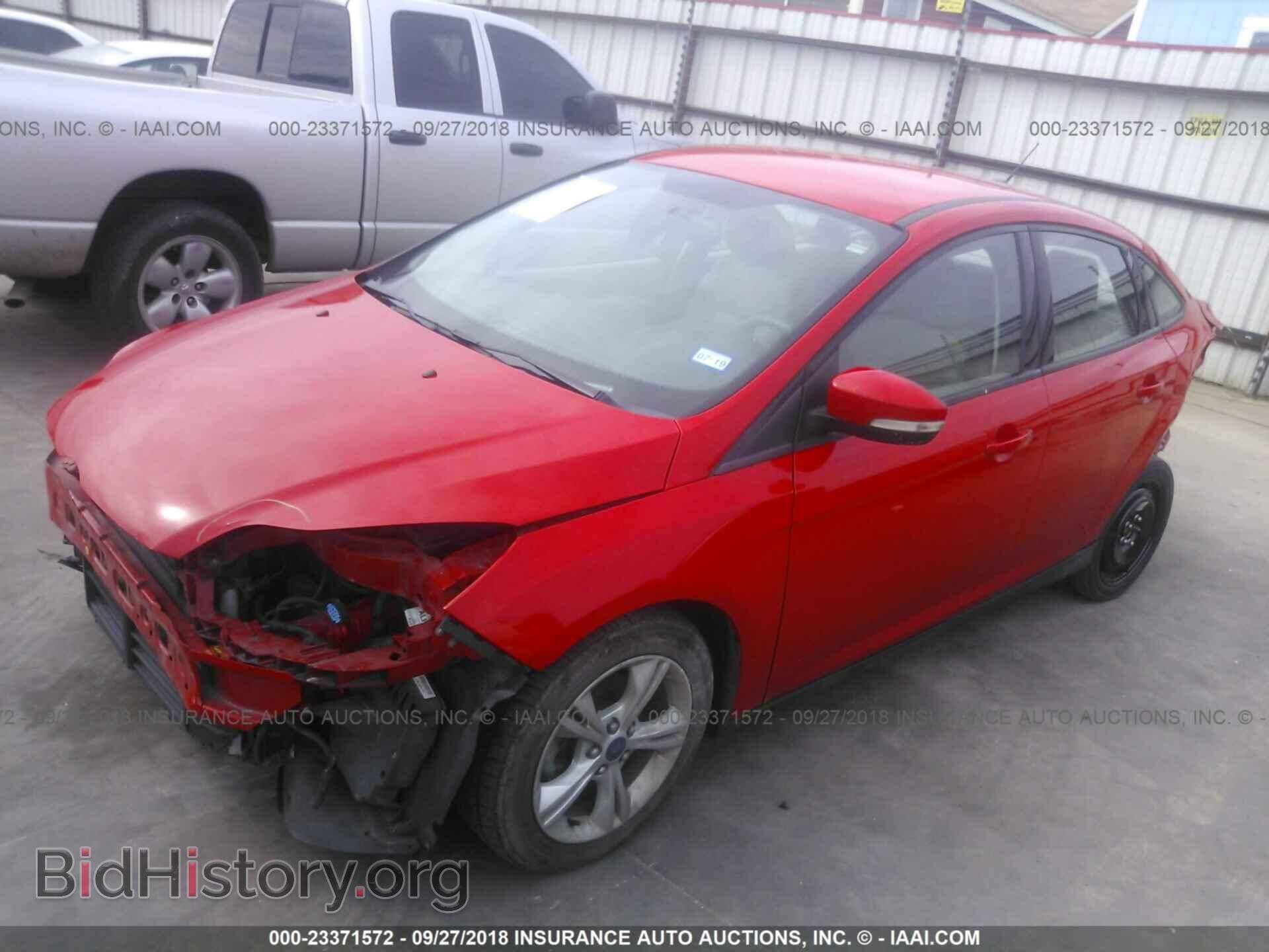 2013 Ford Focus - VIN: 1FADP3F25DL375576 - Фото 2