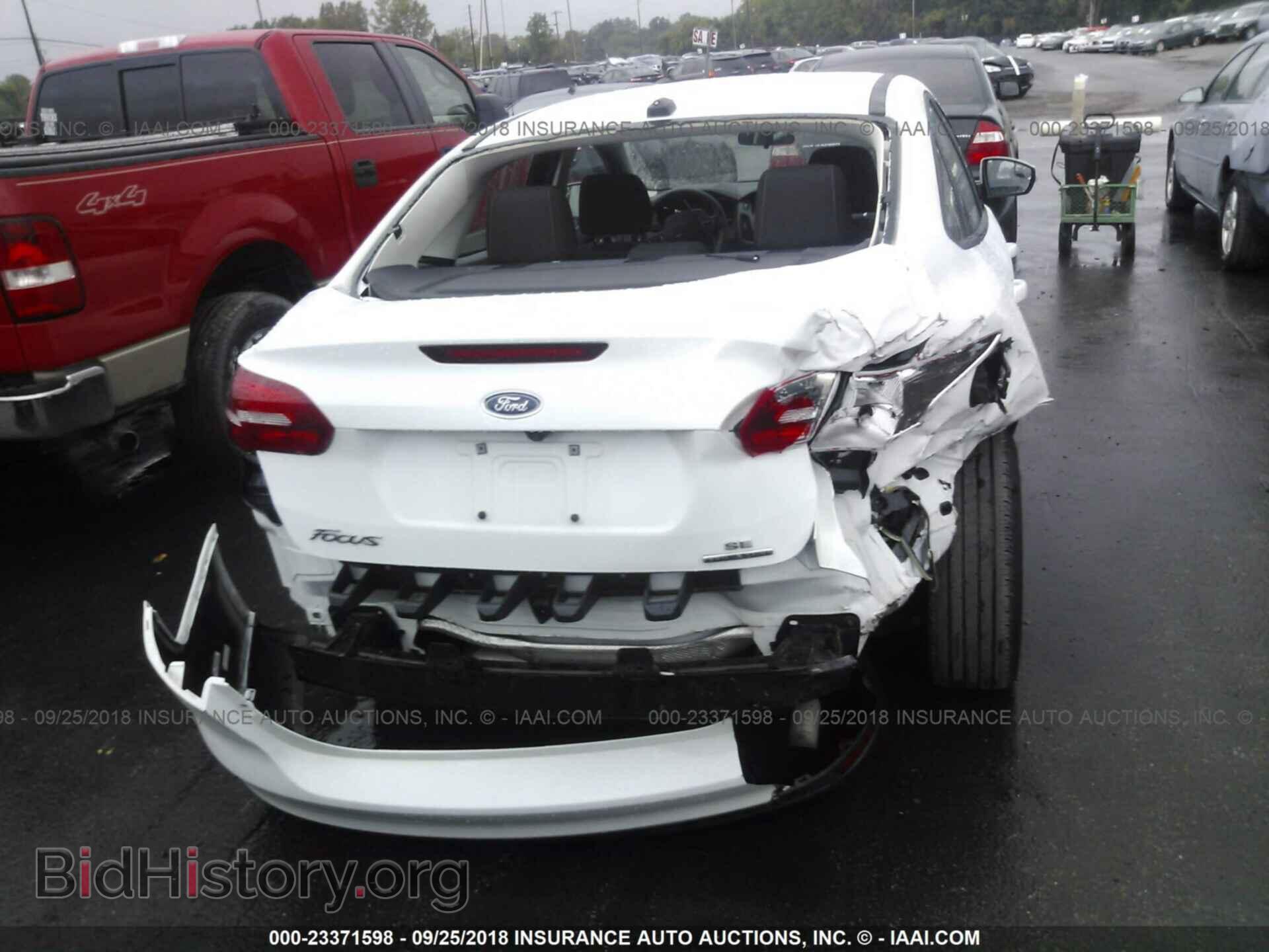 2016 Ford Focus - VIN: 1FADP3F2XGL280760 - Фото 6