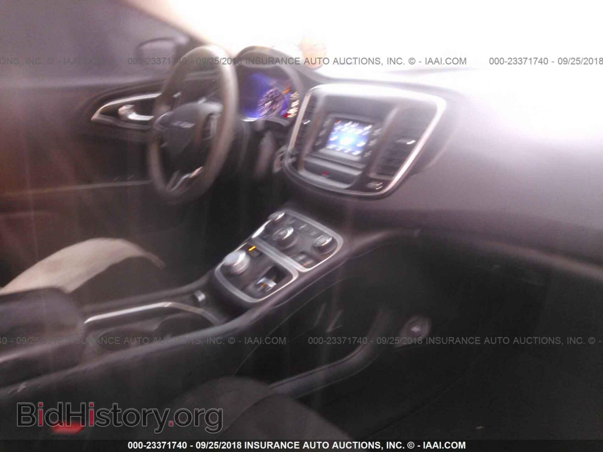 2016 Chrysler 200 - VIN: 1C3CCCAB0GN148737 - Фото 5