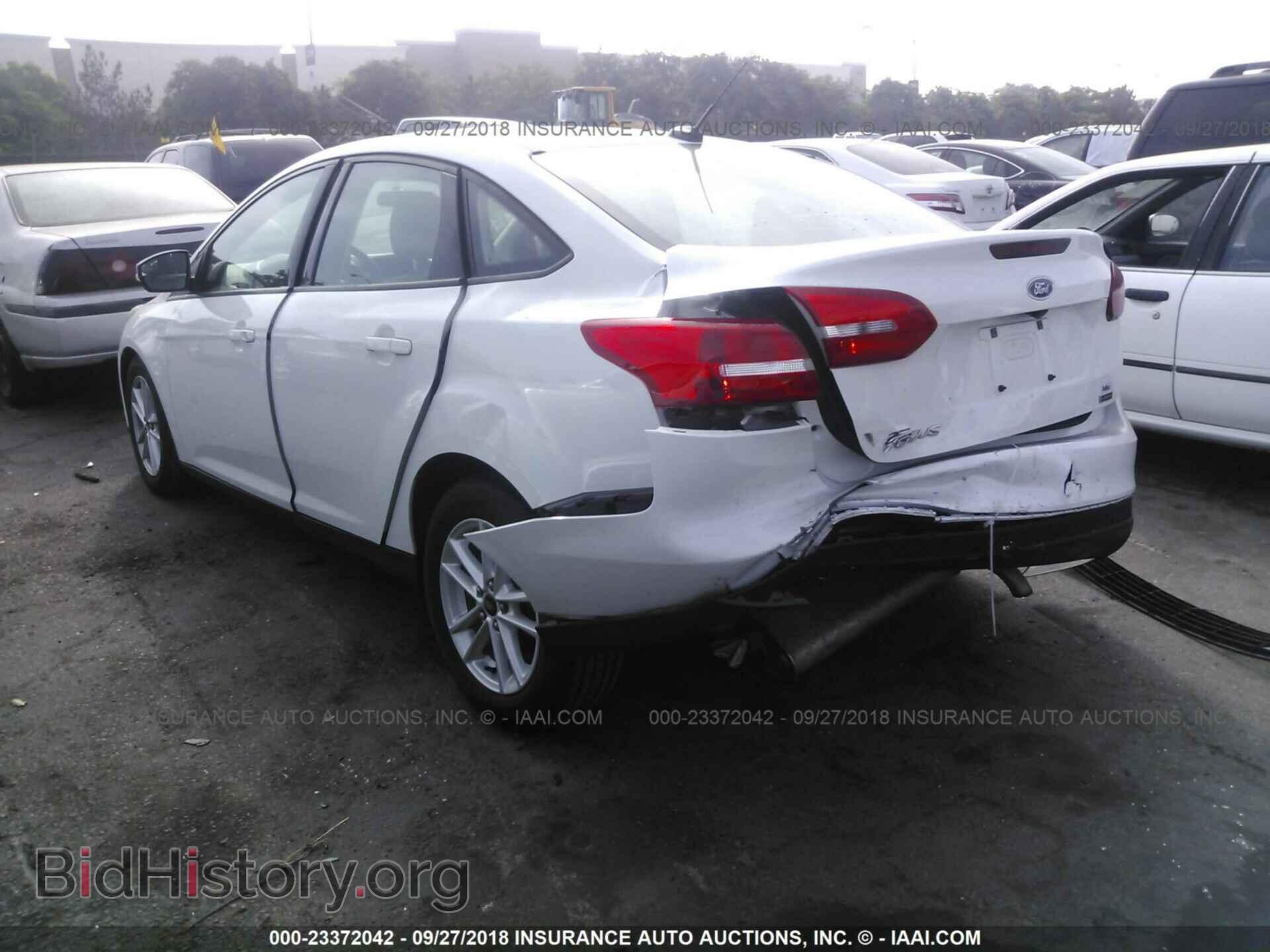 2015 Ford Focus - VIN: 1FADP3FE2FL256901 - Фото 3