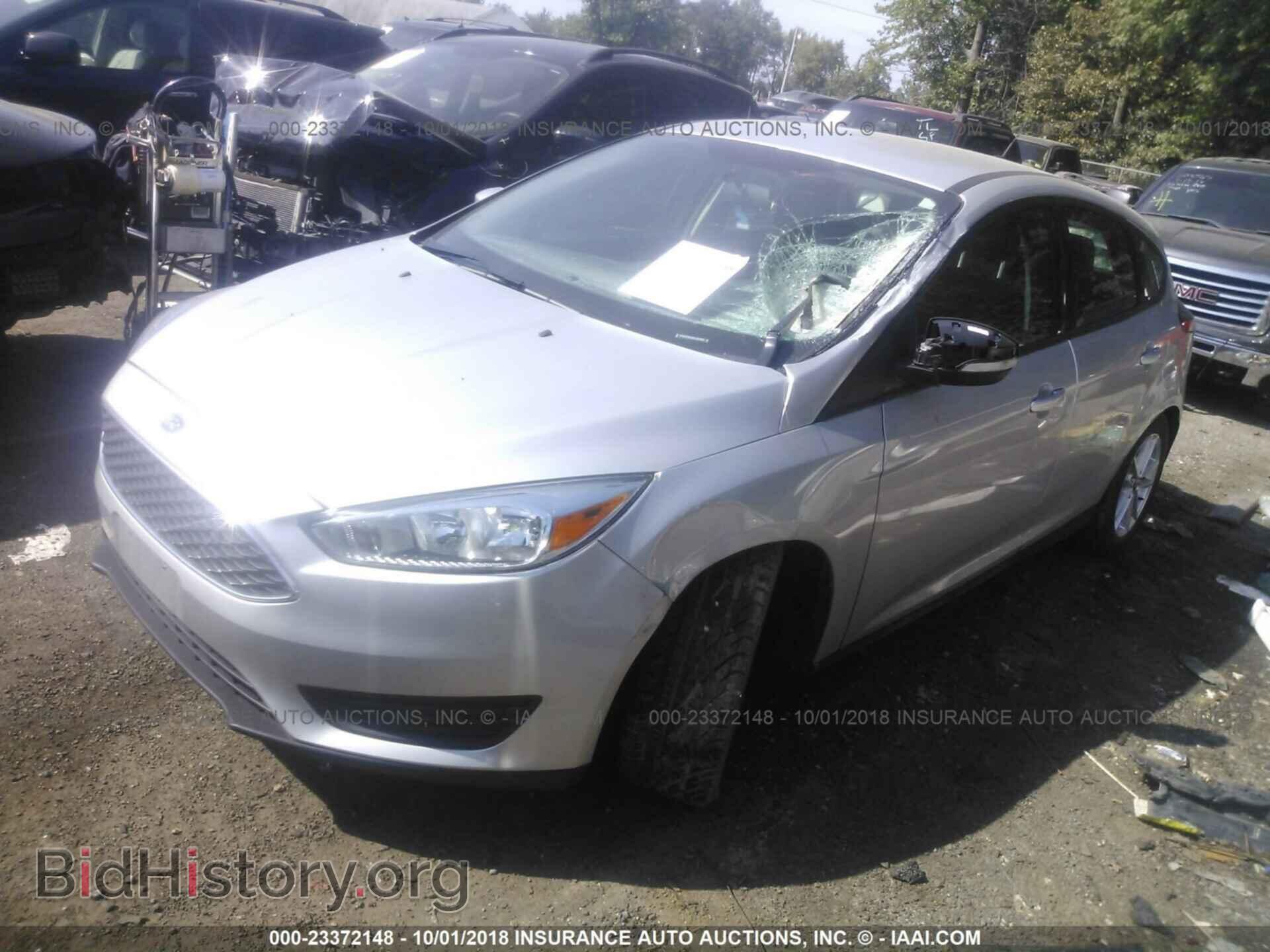 2016 Ford Focus - VIN: 1FADP3K25GL357055 - Фото 2