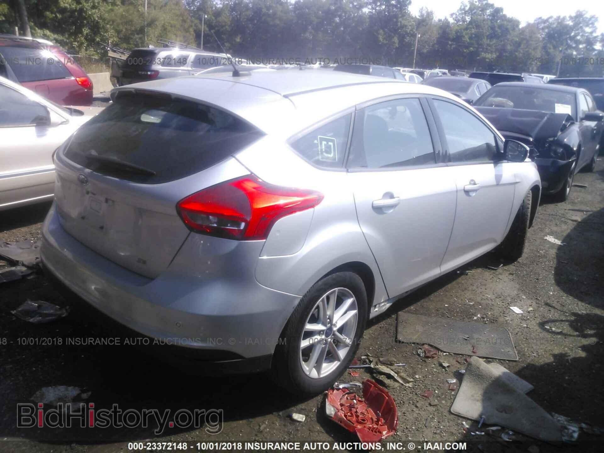 2016 Ford Focus - VIN: 1FADP3K25GL357055 - Фото 4
