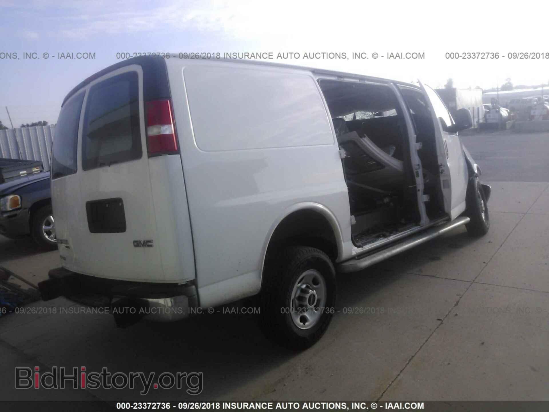 2015 GMC Savana - VIN: 1GTW7FCF8F1907431 - Фото 4