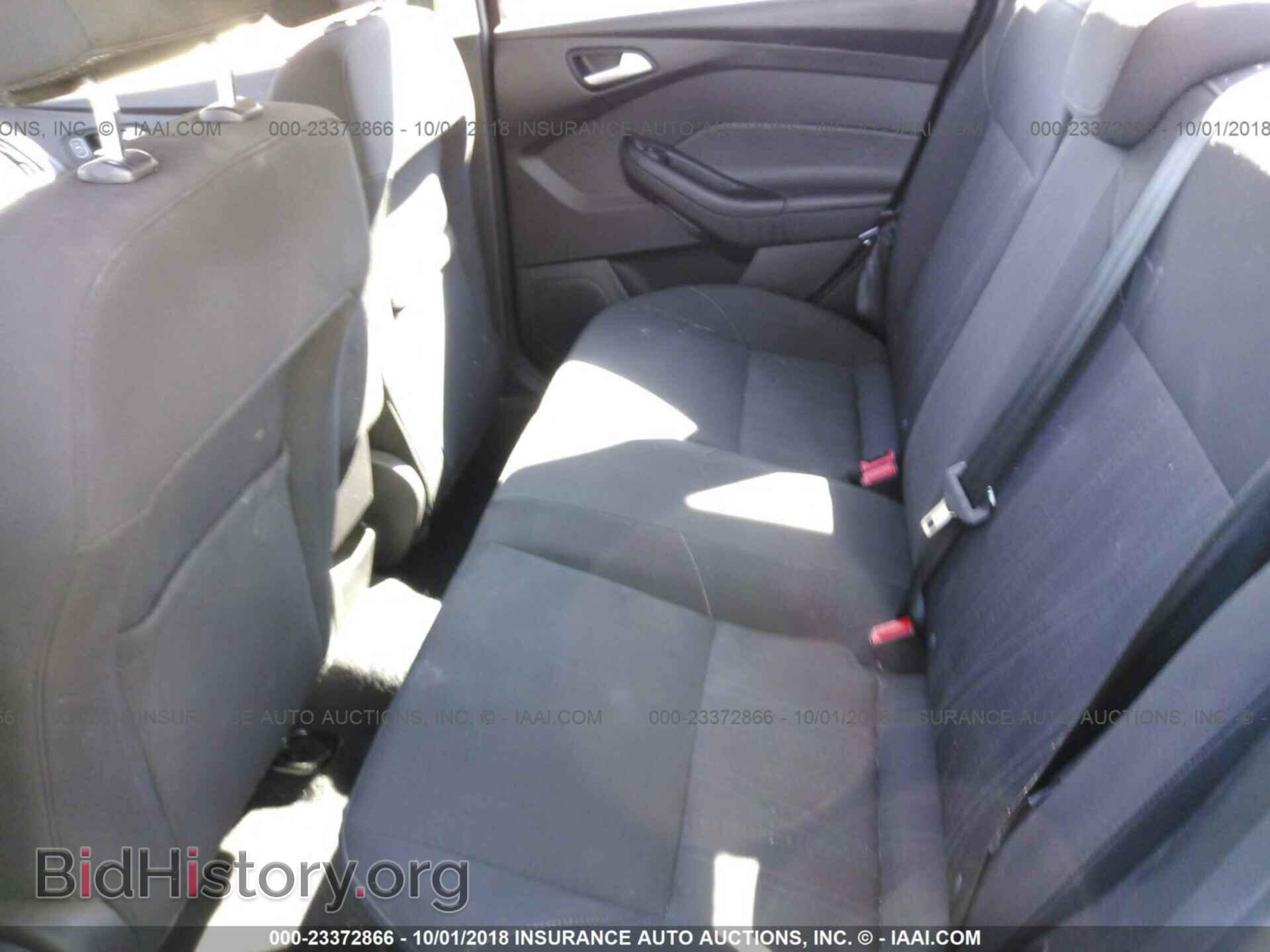 2015 Ford Focus - VIN: 1FADP3F22FL238209 - Photo 8