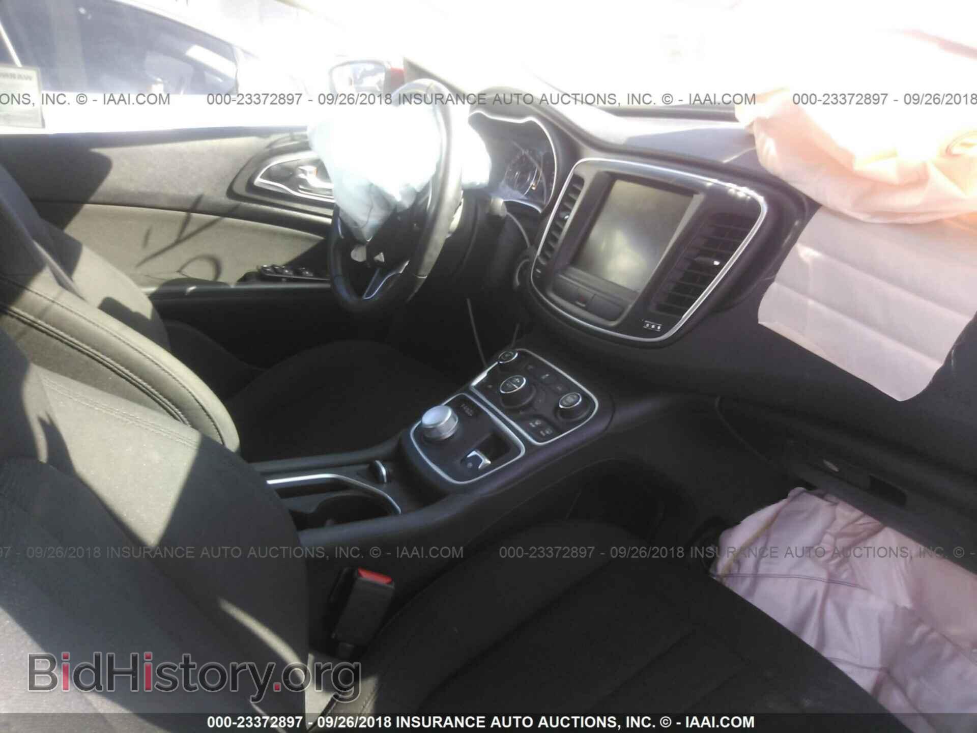2015 Chrysler 200 - VIN: 1C3CCCAB8FN599980 - Photo 5