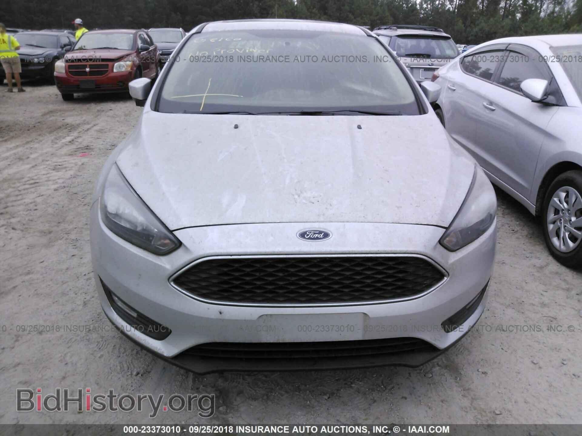 2017 Ford Focus - VIN: 1FADP3M23HL317166 - Photo 6