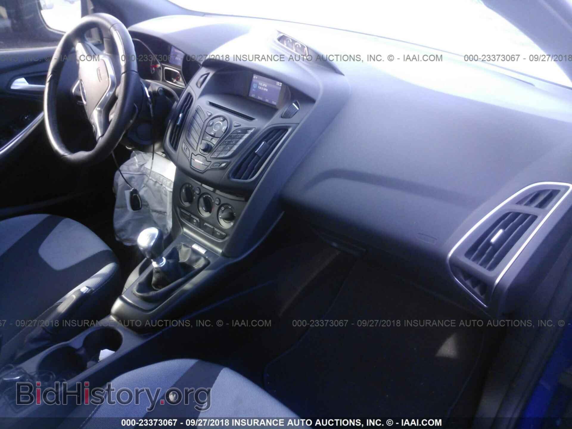 2014 Ford Focus - VIN: 1FADP3L9XEL411006 - Photo 5