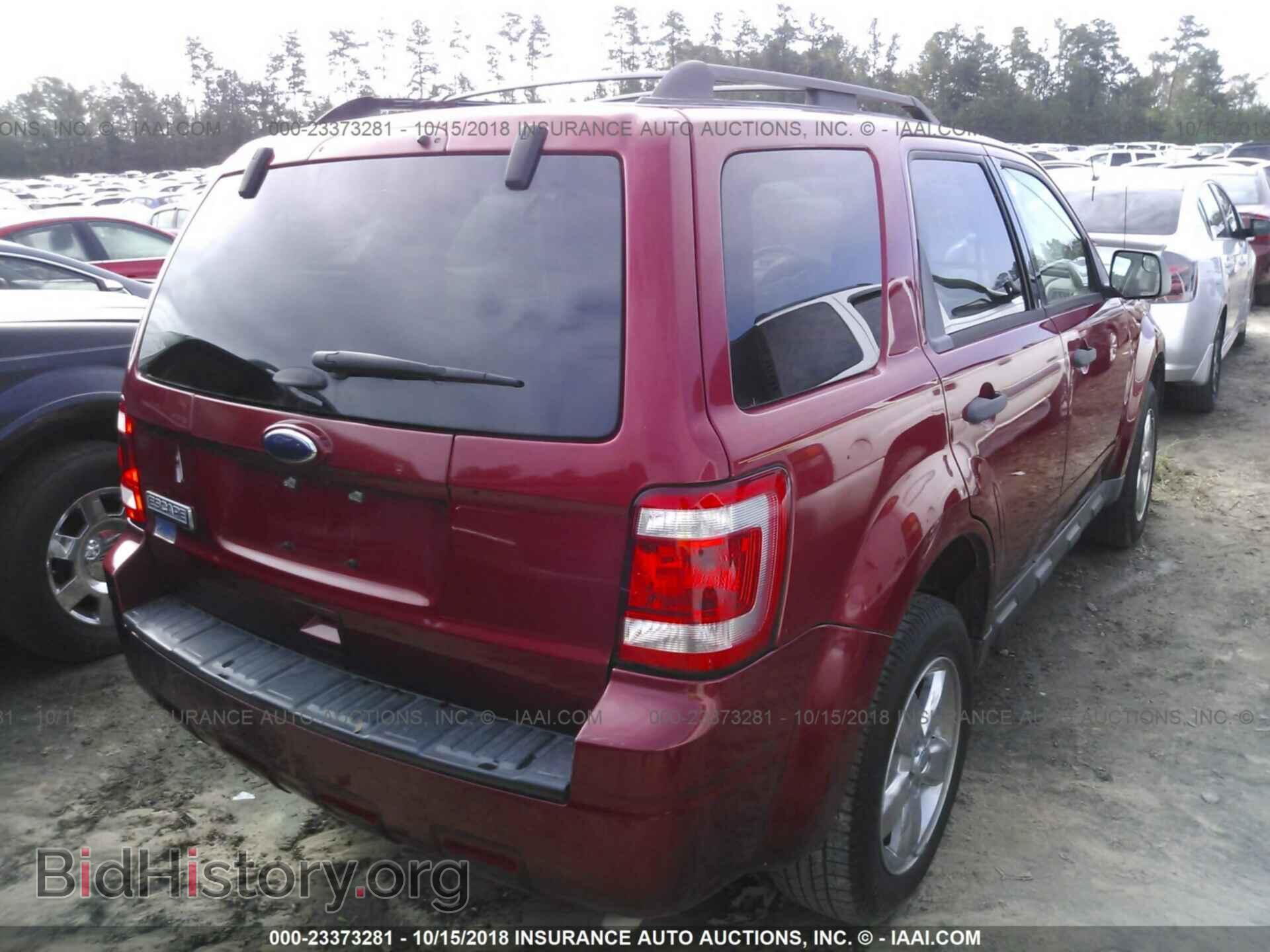 2012 Ford Escape - VIN: 1FMCU0D77CKA27290 - Photo 4