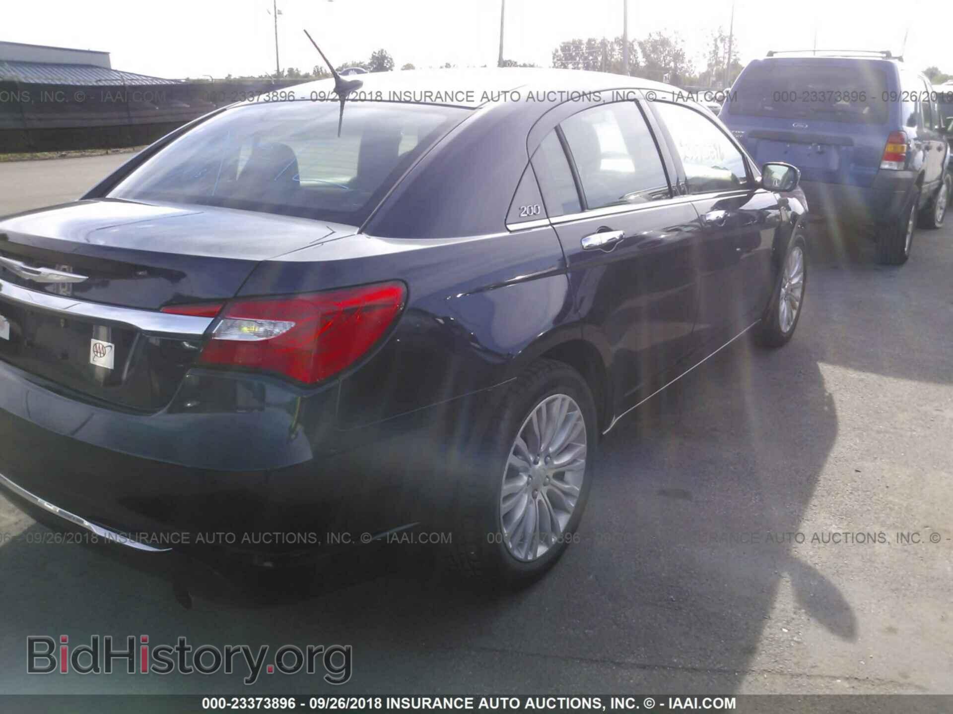 2012 Chrysler 200 - VIN: 1C3CCBCB3CN175352 - Фото 4