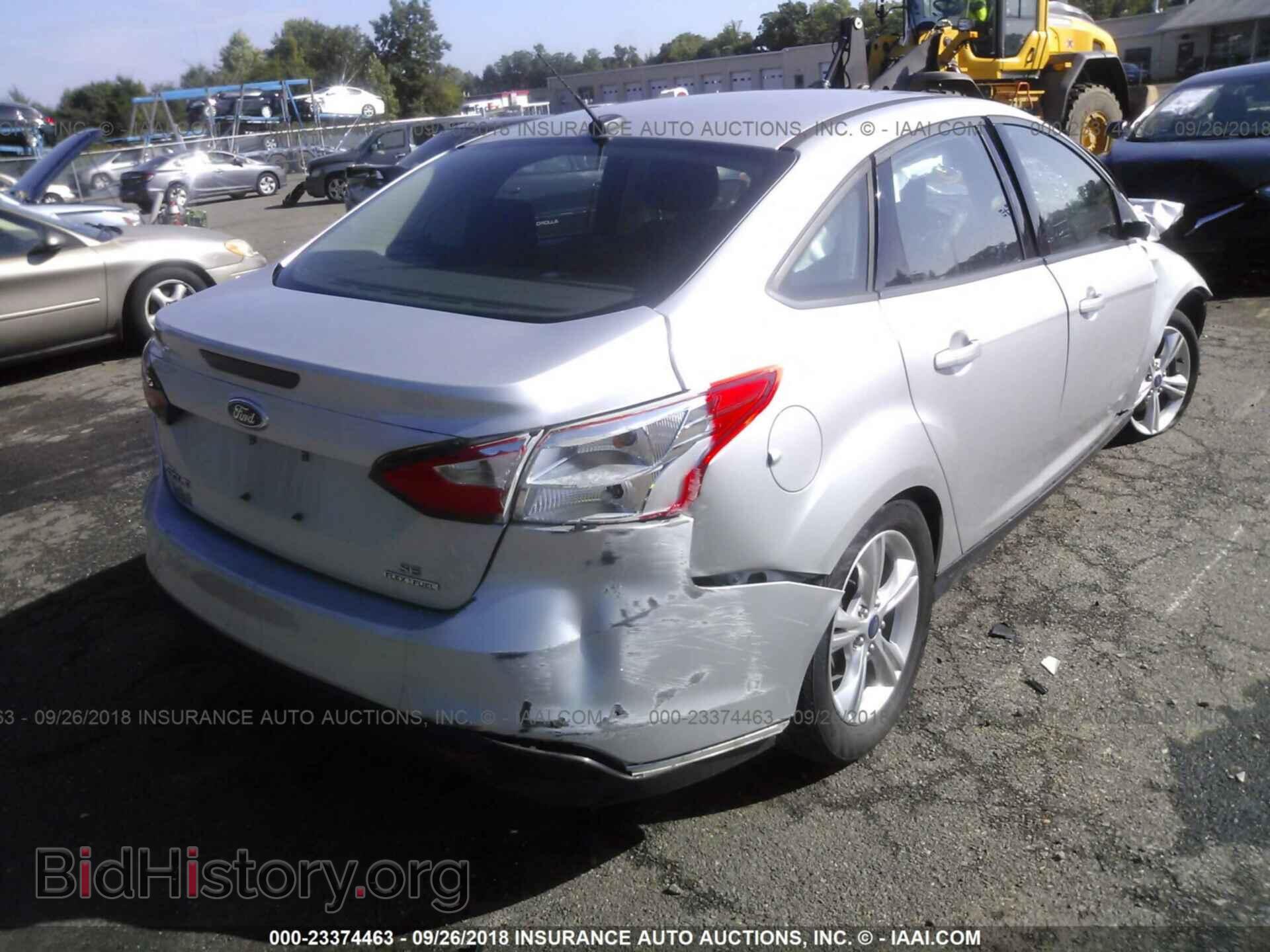2014 Ford Focus - VIN: 1FADP3F27EL298436 - Photo 4