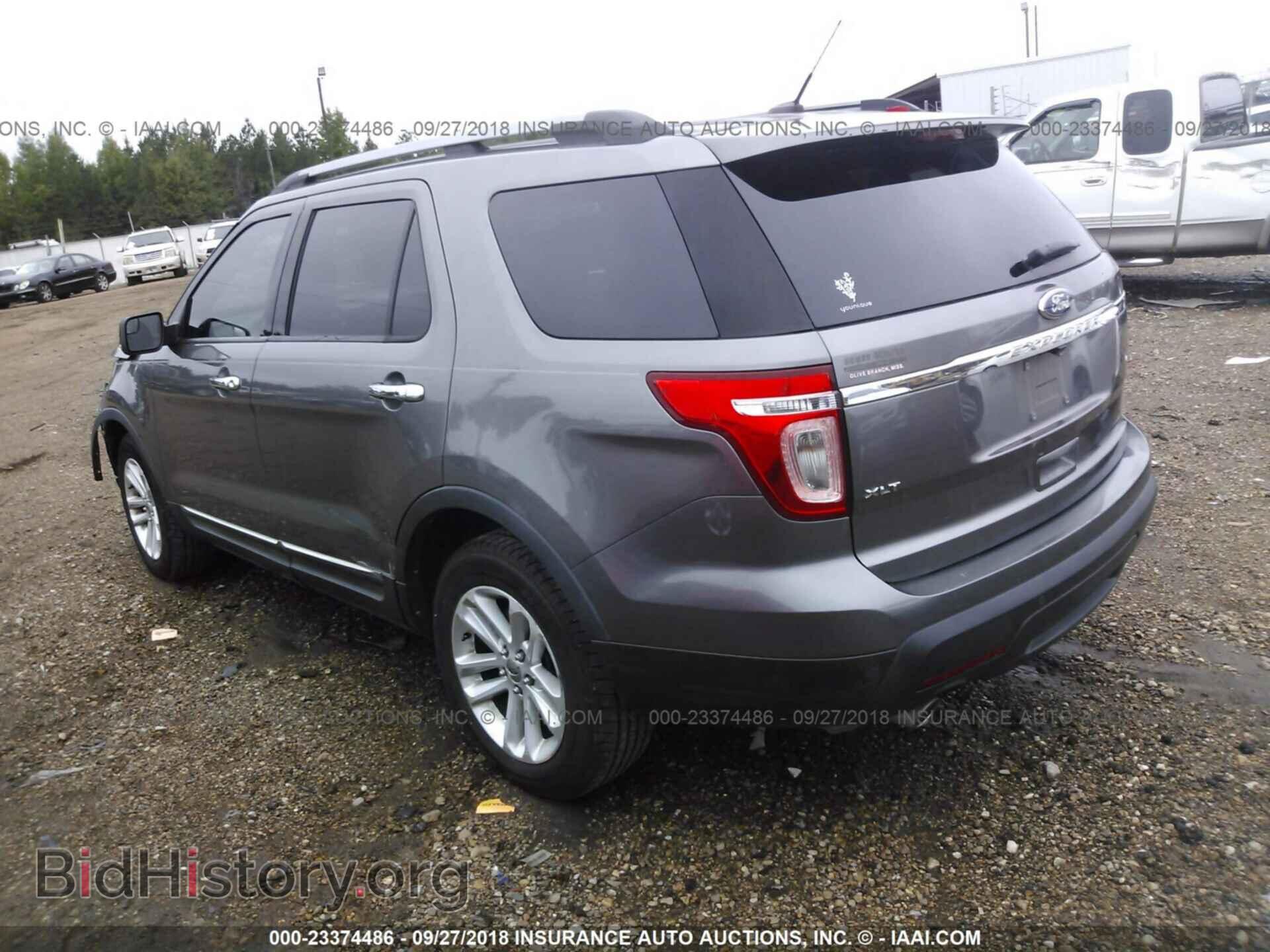 2011 Ford Explorer - VIN: 1FMHK7D82BGA75293 - Фото 3