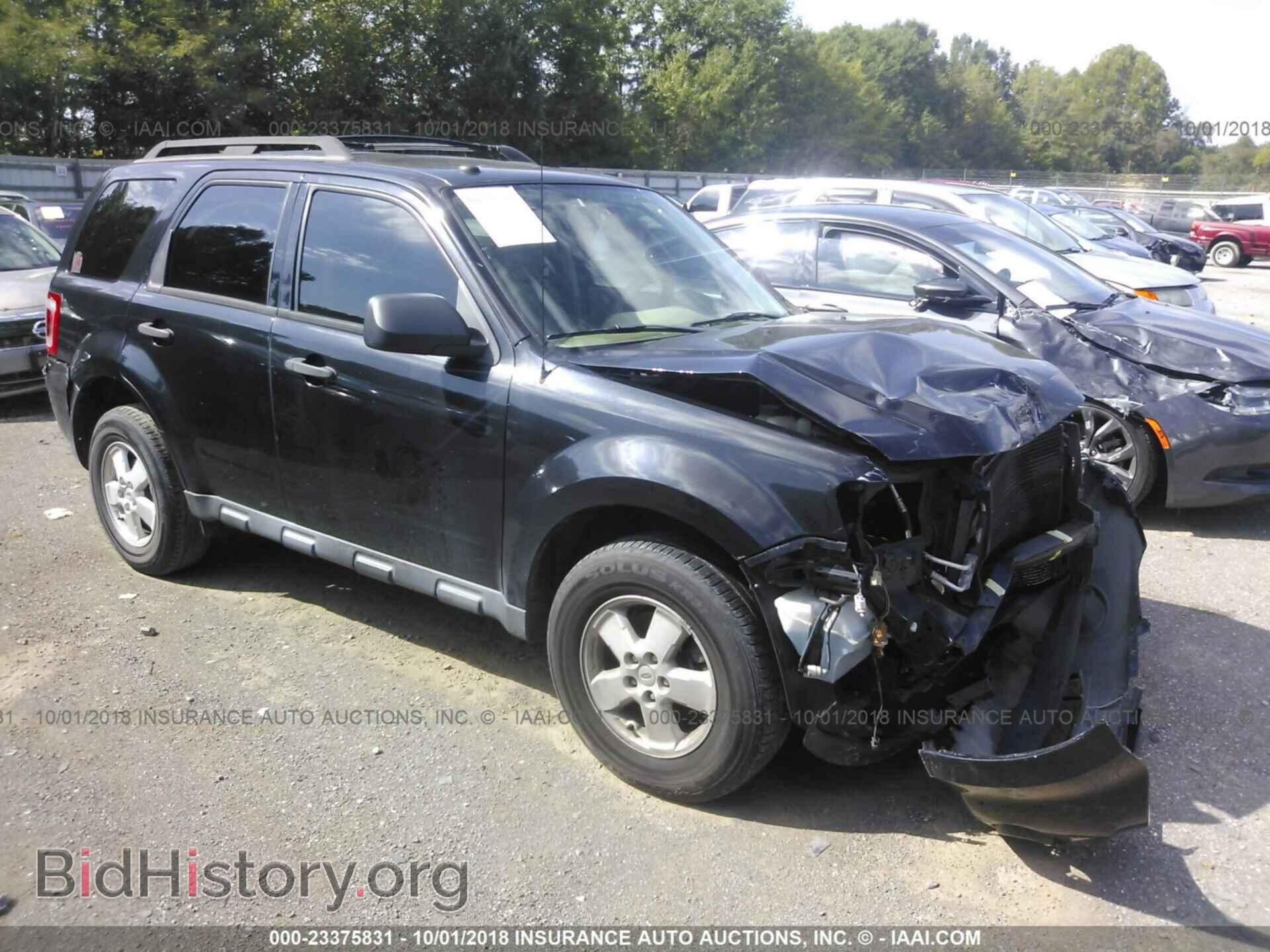 Photo 1FMCU9D74BKA76367 - Ford Escape 2011
