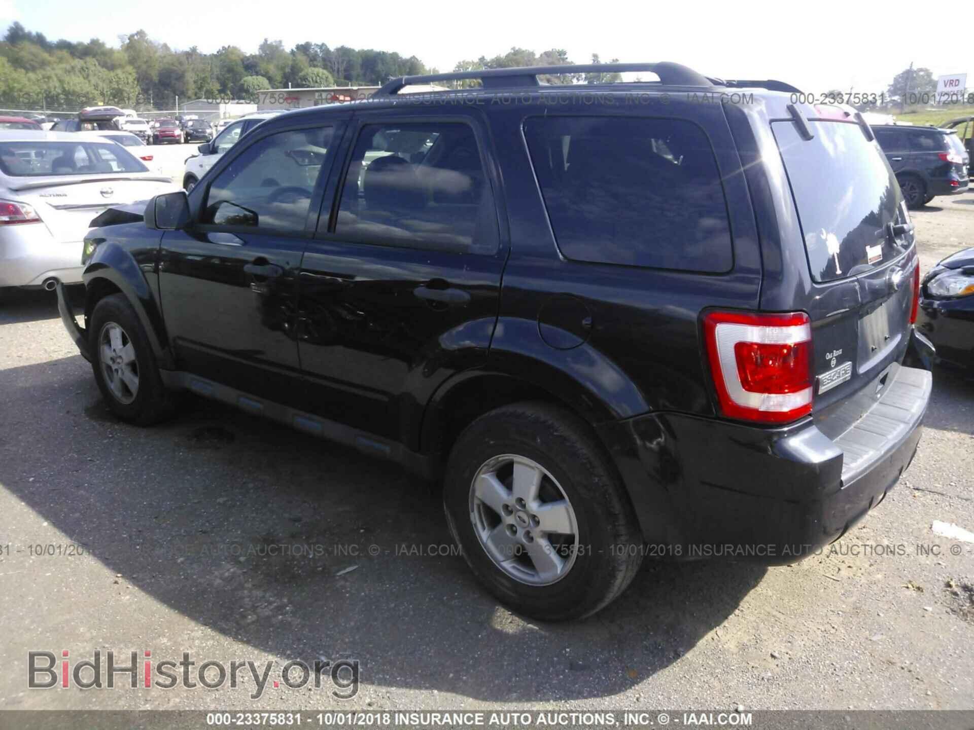 2011 Ford Escape - VIN: 1FMCU9D74BKA76367 - Фото 3