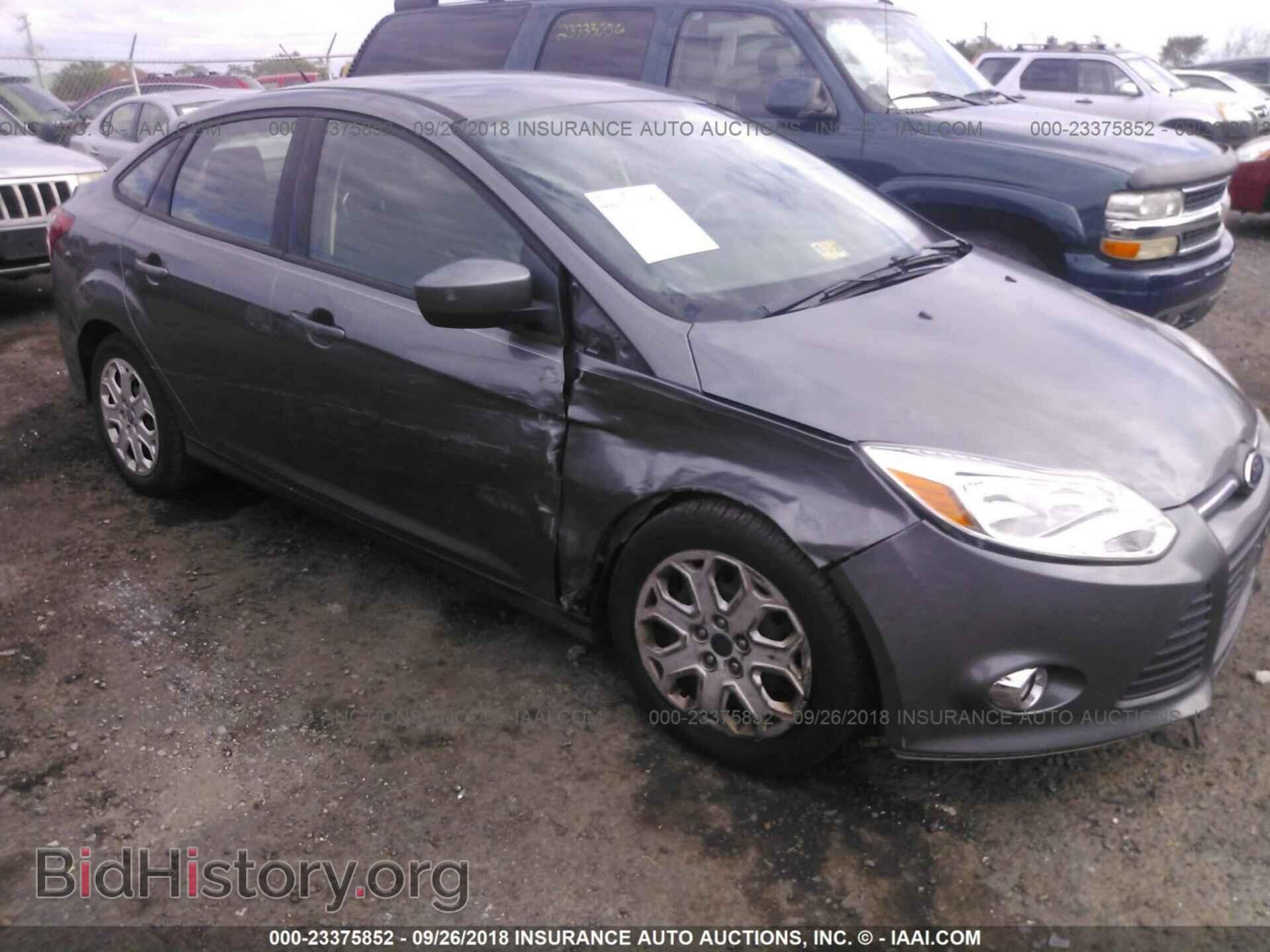 Photo 1FAHP3F28CL162475 - Ford Focus 2012