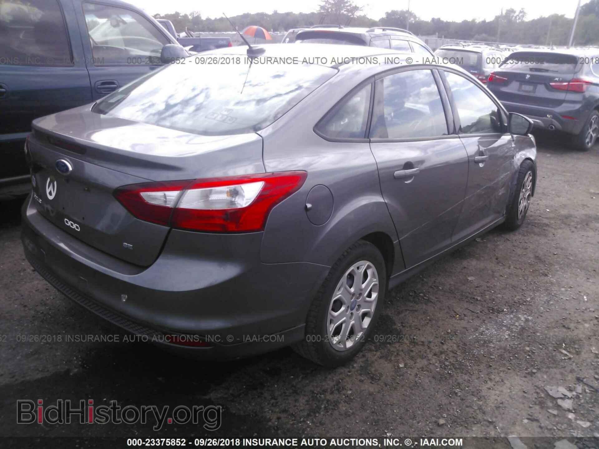 2012 Ford Focus - VIN: 1FAHP3F28CL162475 - Photo 4