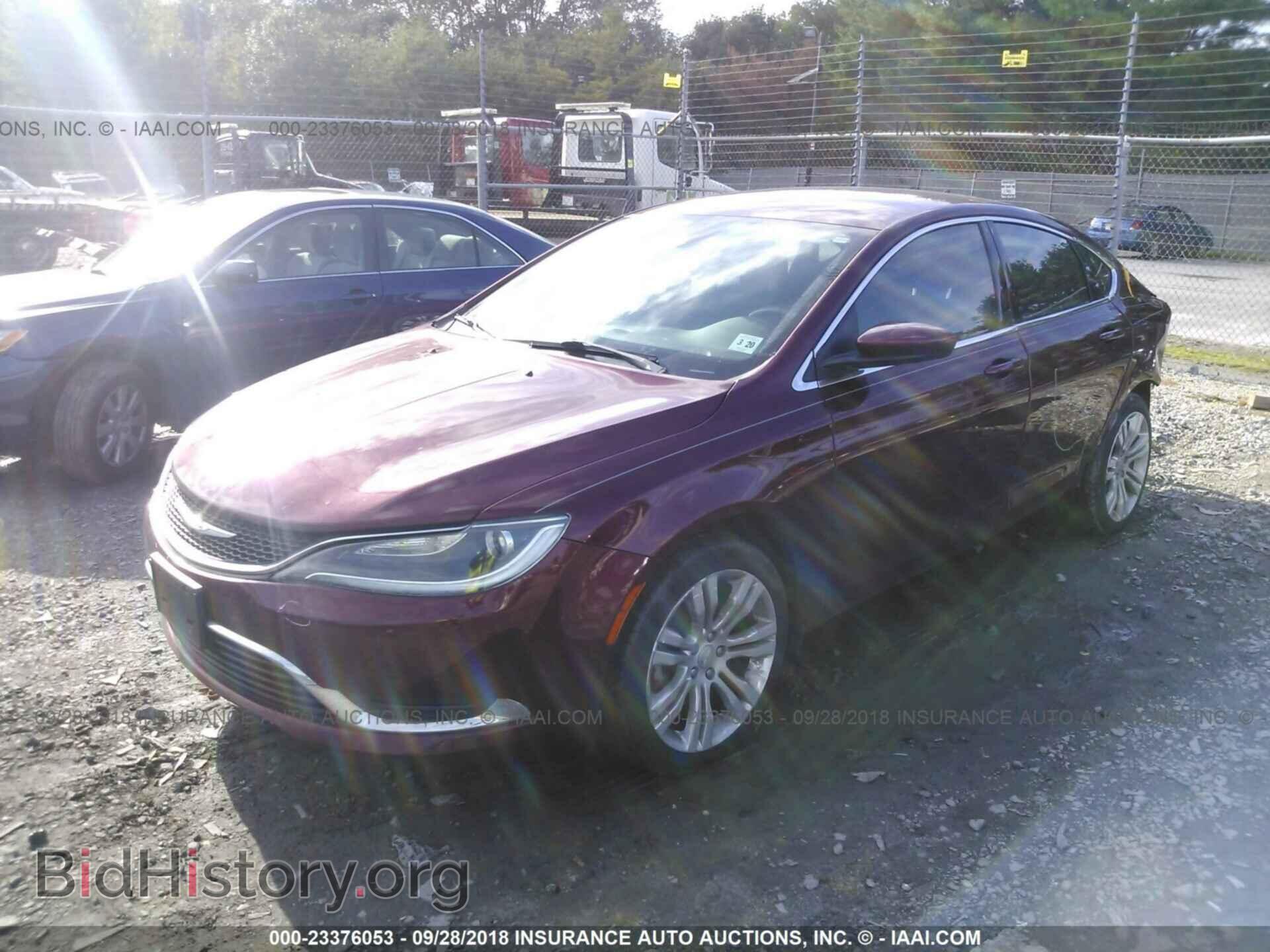 2015 Chrysler 200 - VIN: 1C3CCCAB8FN661930 - Photo 2