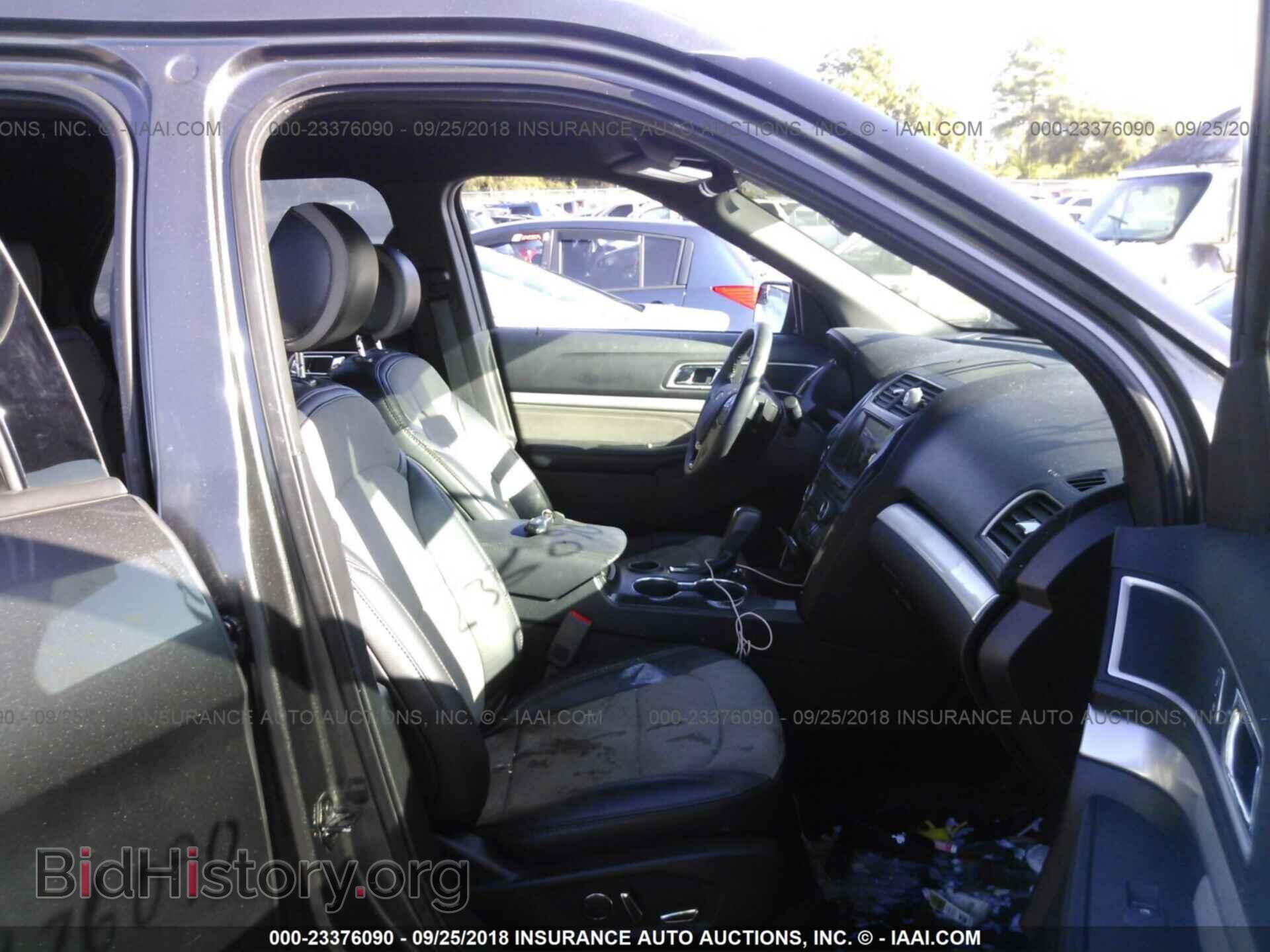 2017 Ford Explorer - VIN: 1FM5K7DH7HGD49695 - Photo 5