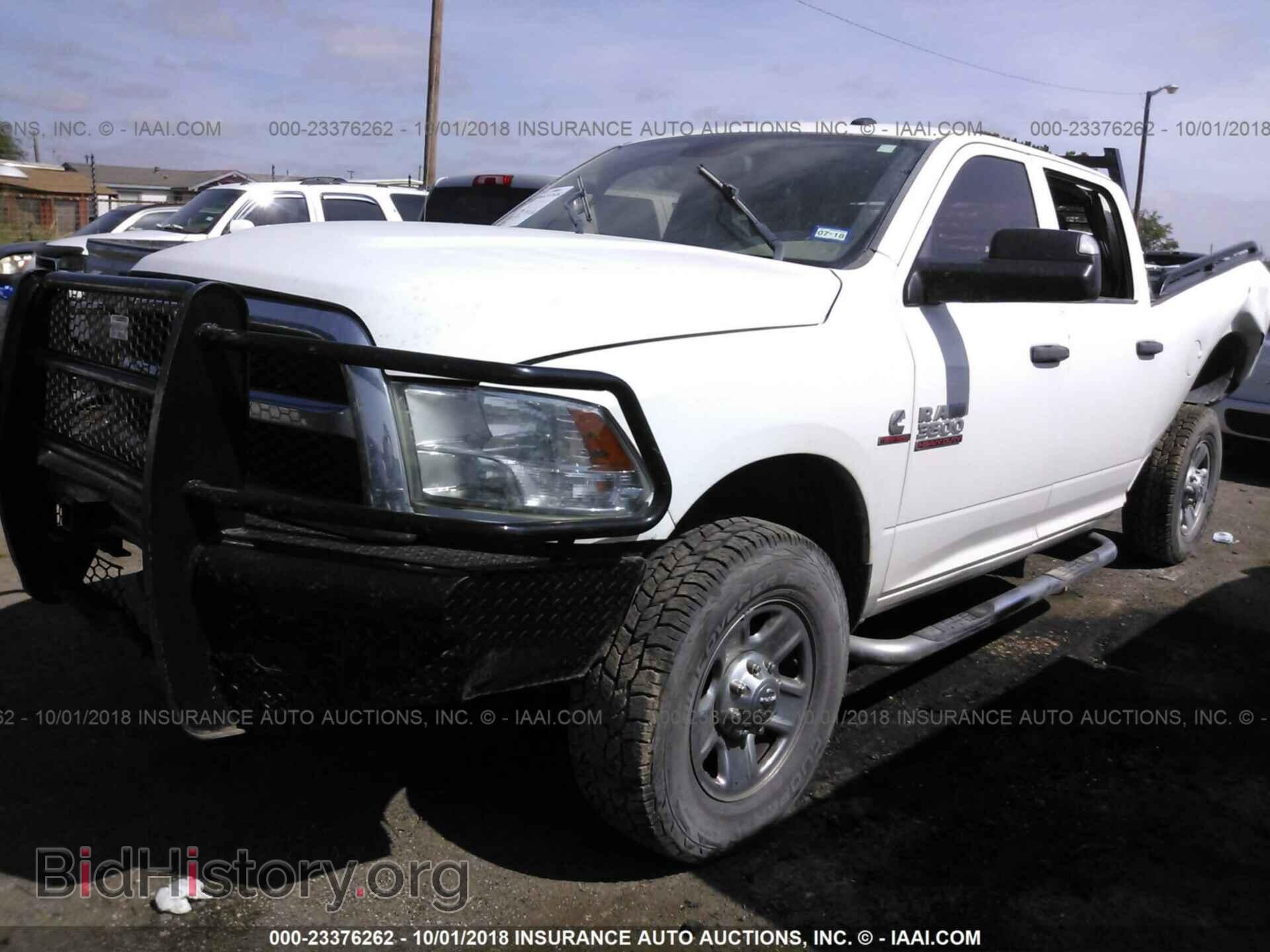 2014 Ram 3500 - VIN: 3C63R3CL6EG264988 - Фото 2
