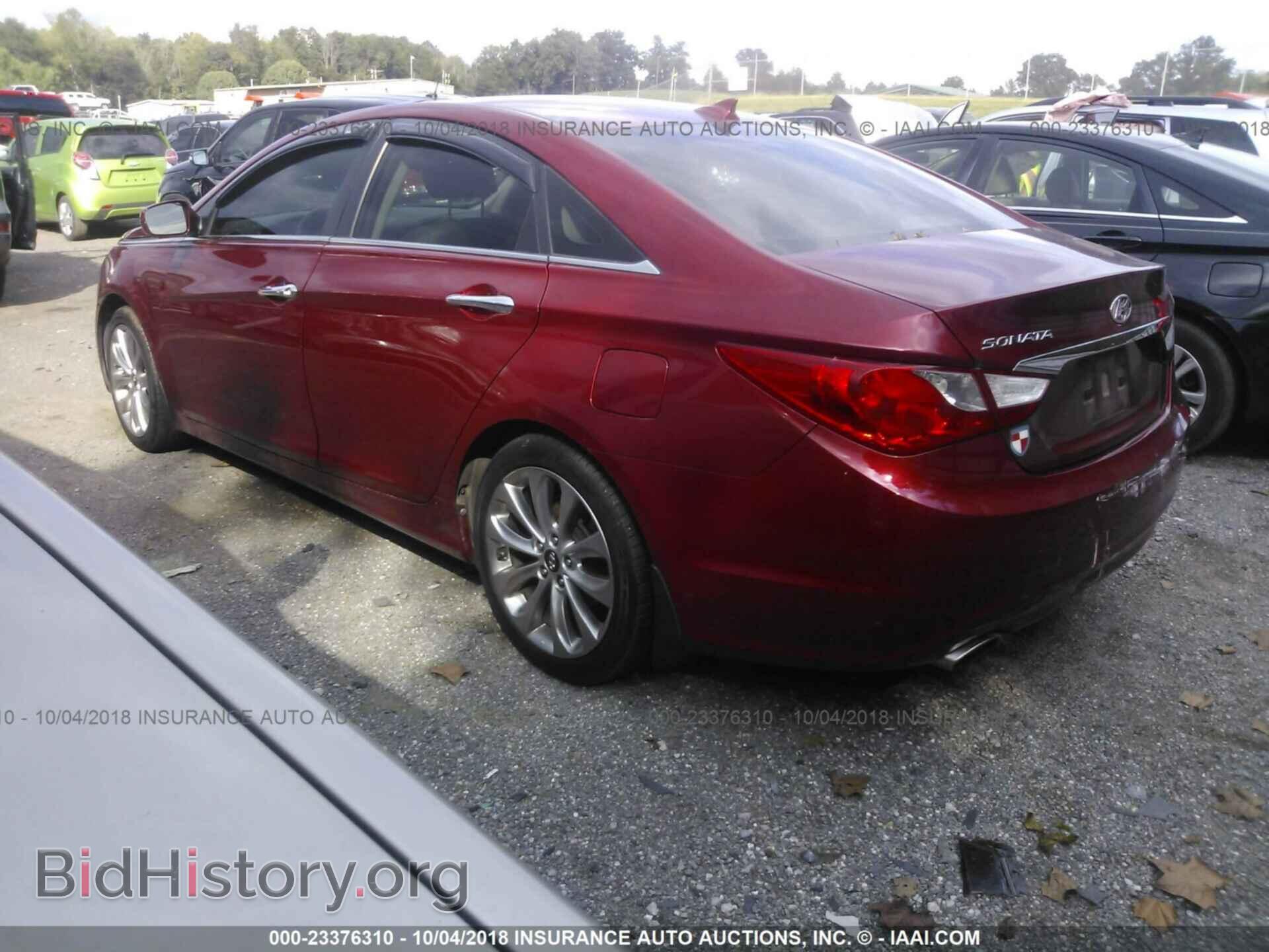 2012 Hyundai Sonata - VIN: 5NPEC4AC2CH384691 - Photo 3