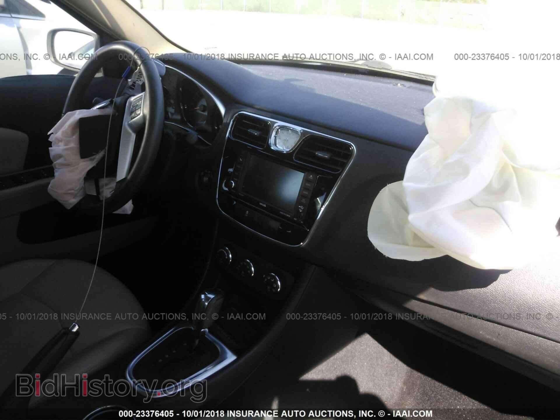 2012 Chrysler 200 - VIN: 1C3CCBBG4CN297313 - Фото 5