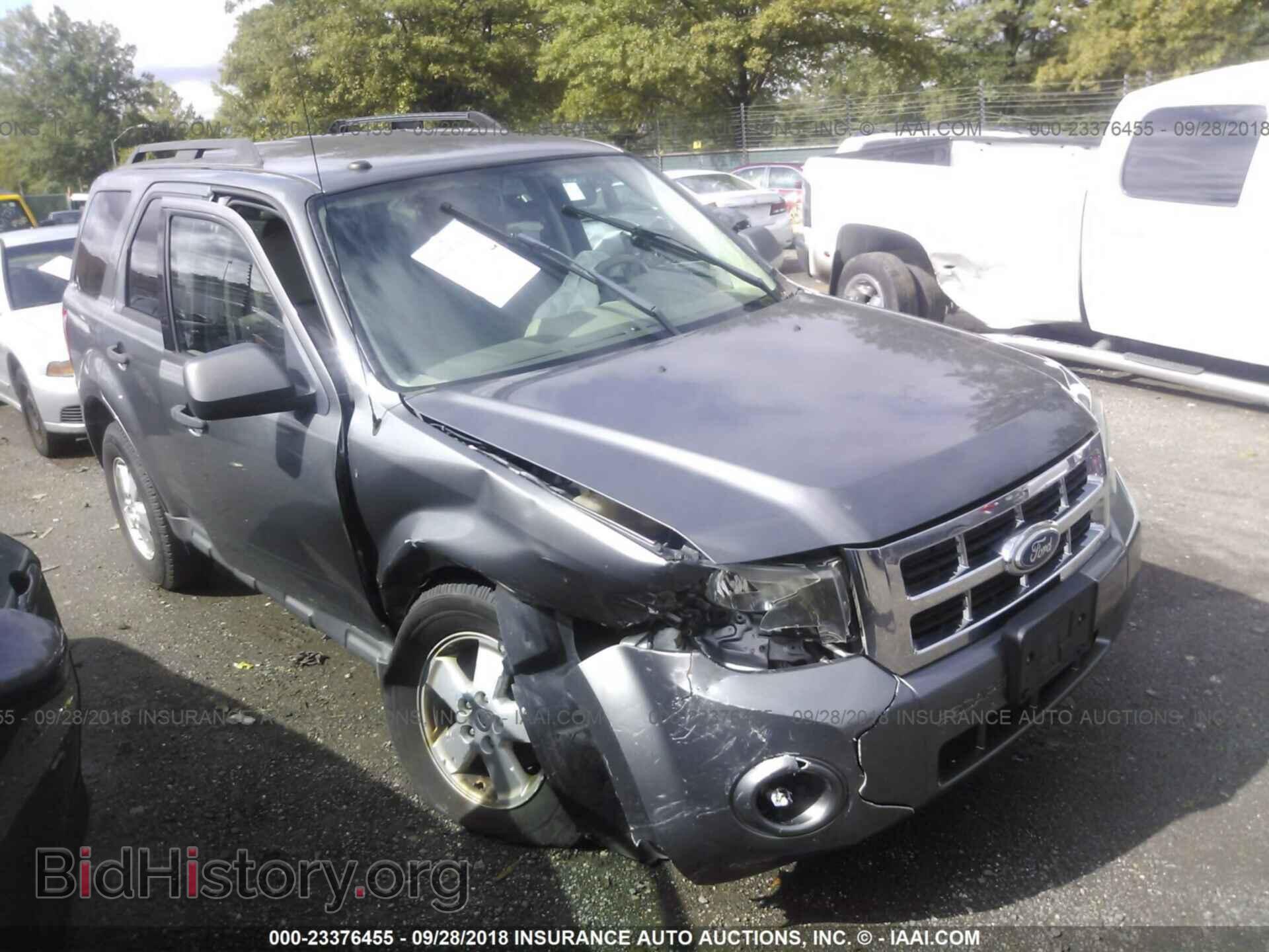 Photo 1FMCU9D71BKA66430 - Ford Escape 2011