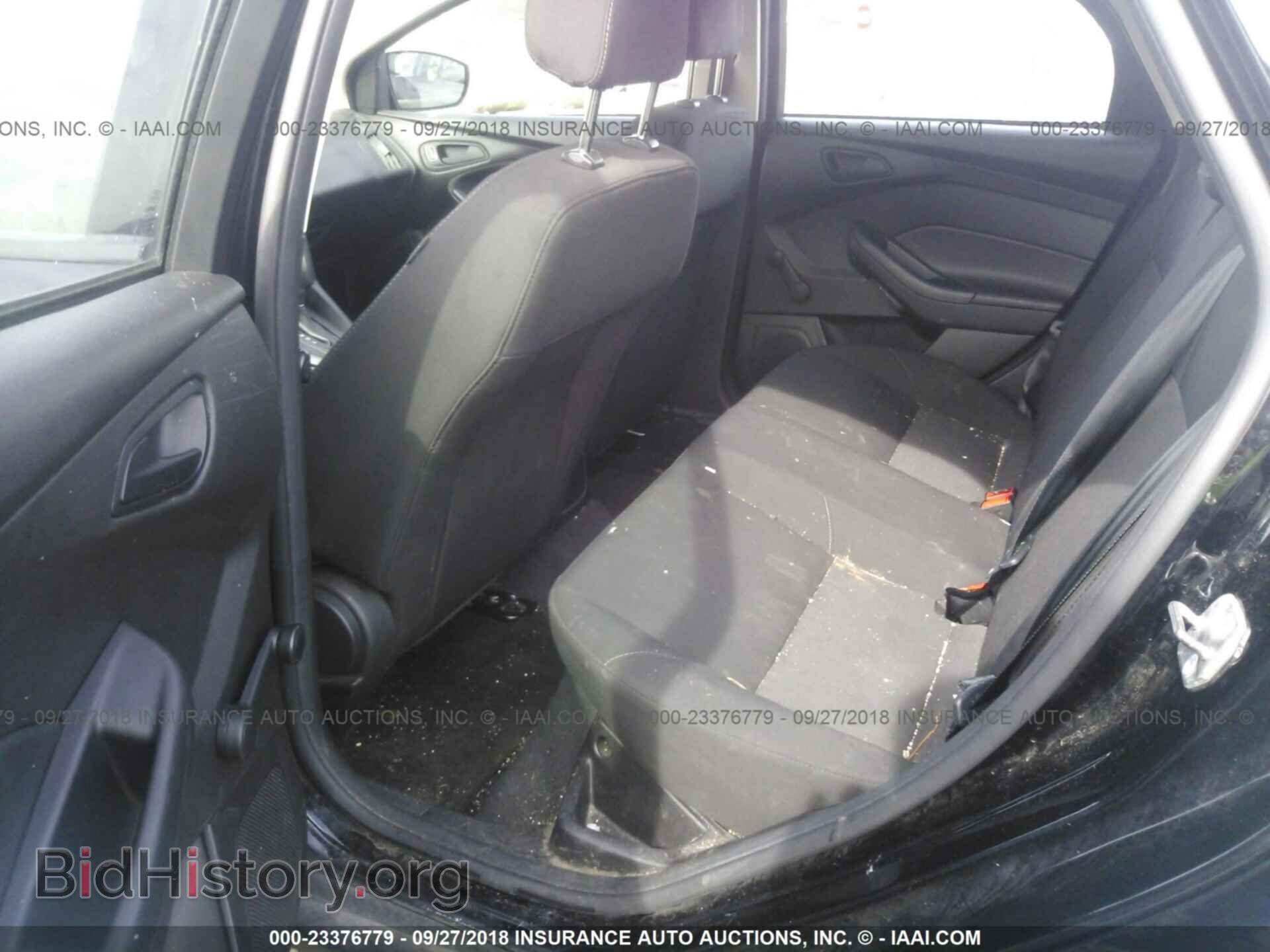 2016 Ford Focus - VIN: 1FADP3E21GL370963 - Photo 8