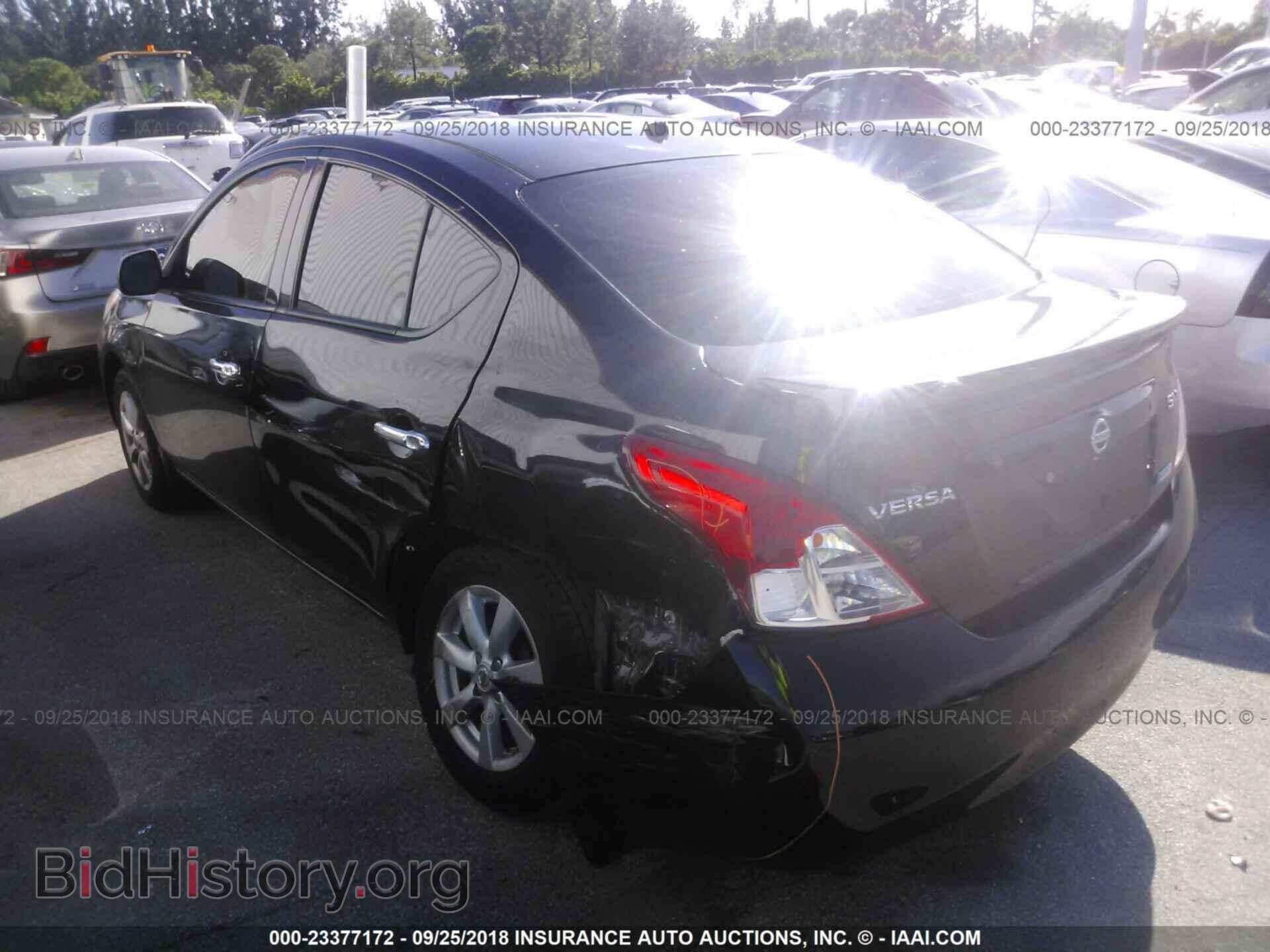 2014 Nissan Versa - VIN: 3N1CN7AP1EL833418 - Фото 3