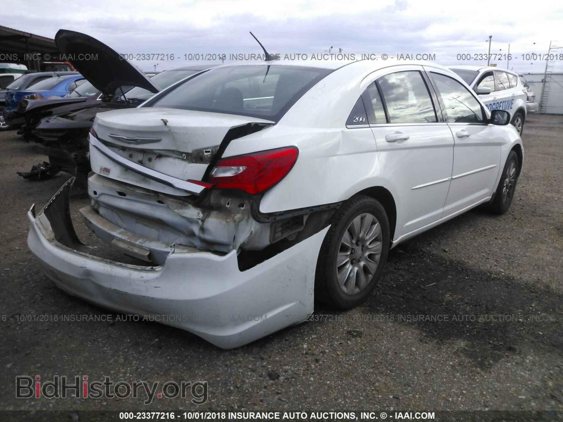 2012 Chrysler 200 - VIN: 1C3CCBABXCN214330 - Photo 4